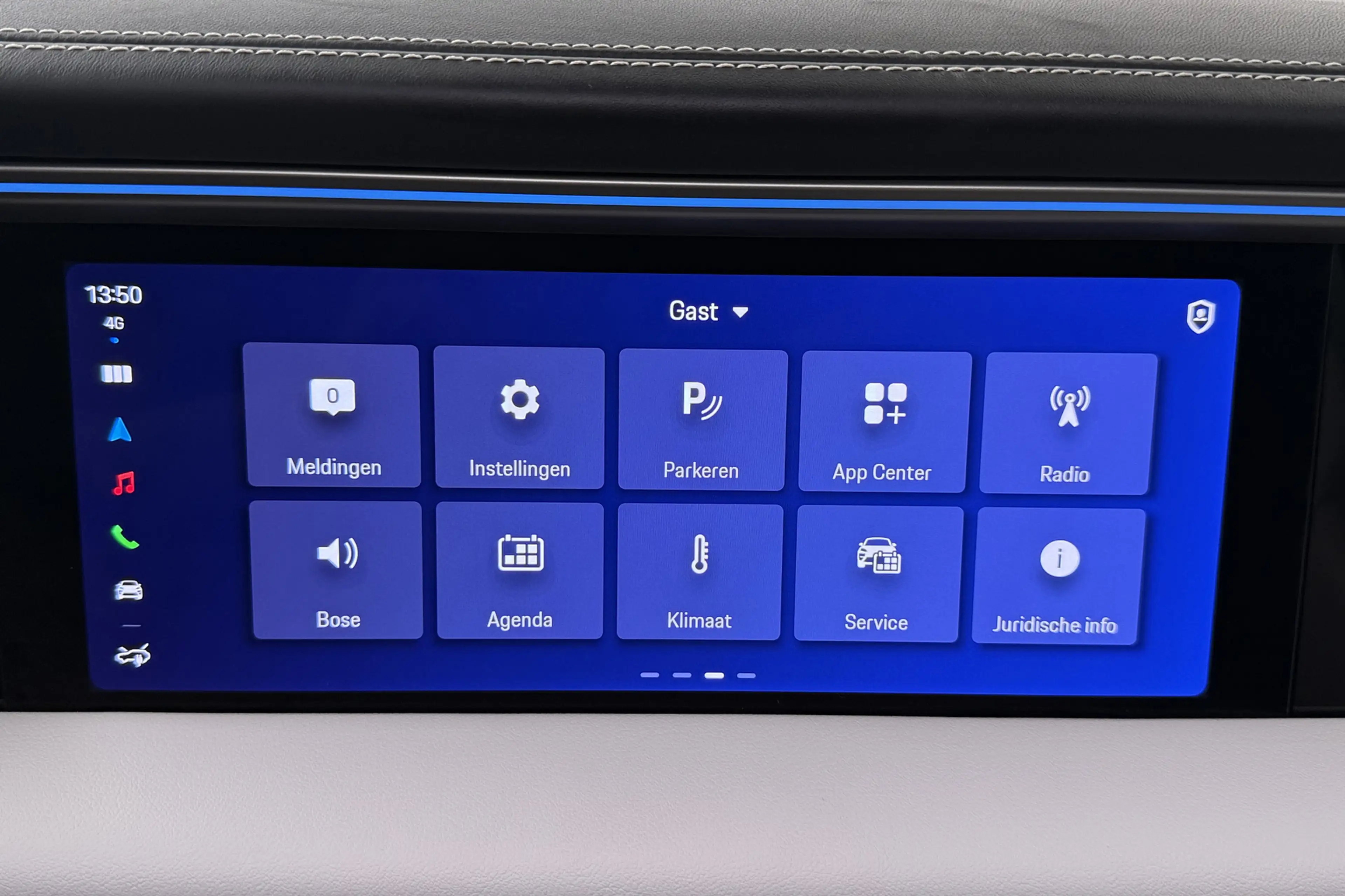 Porsche Macan 4 100 kWh (98%SOH) Pano Trekhaak SportChrono Lucht — photo 33