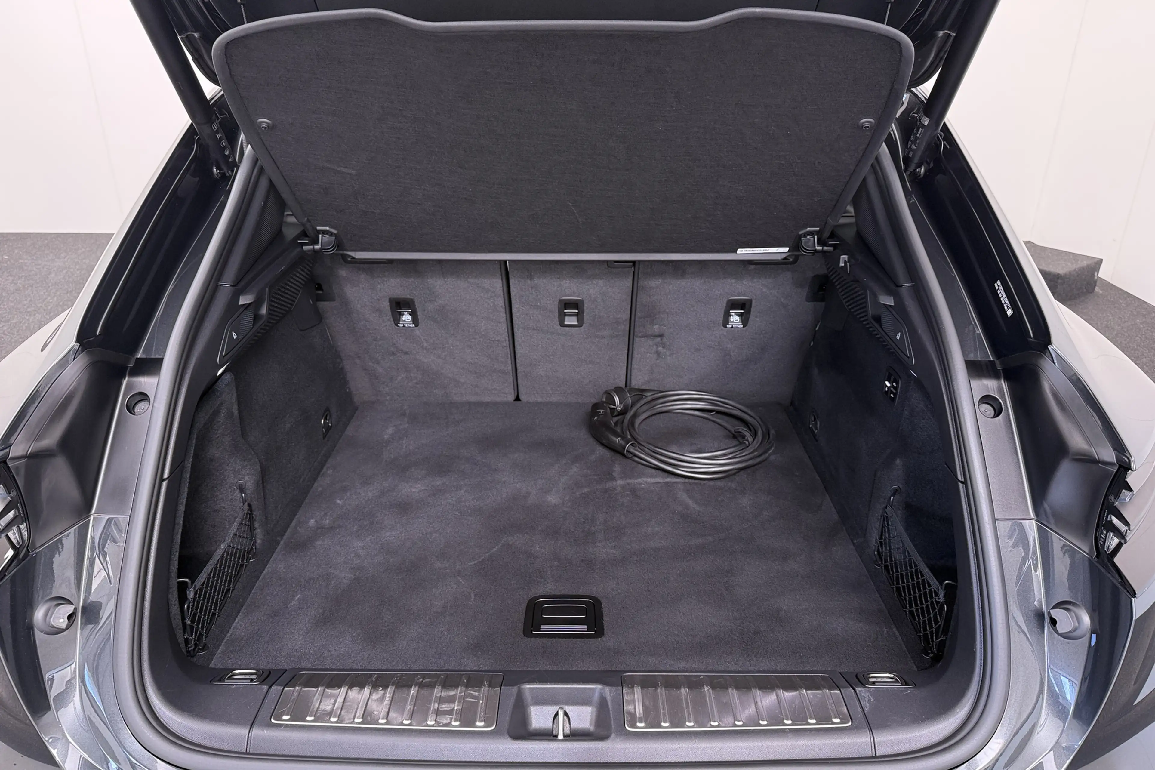 Porsche Macan 4 100 kWh (98%SOH) Pano Trekhaak SportChrono Lucht — photo 16
