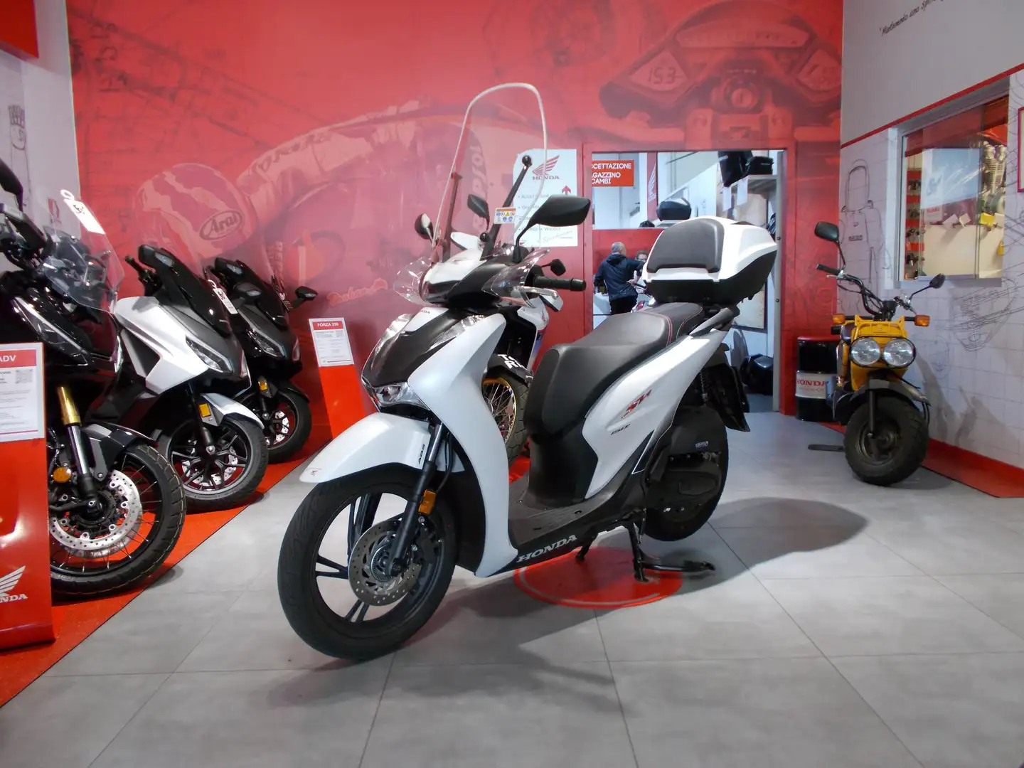 Honda SH 150 i - Sport Bianco - 2