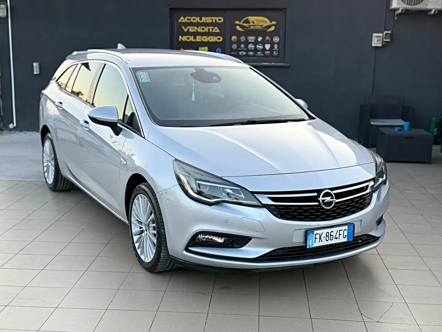 Opel Astra Sports Tourer 1.6 cdti Innovation 136cv auto my18. - 1
