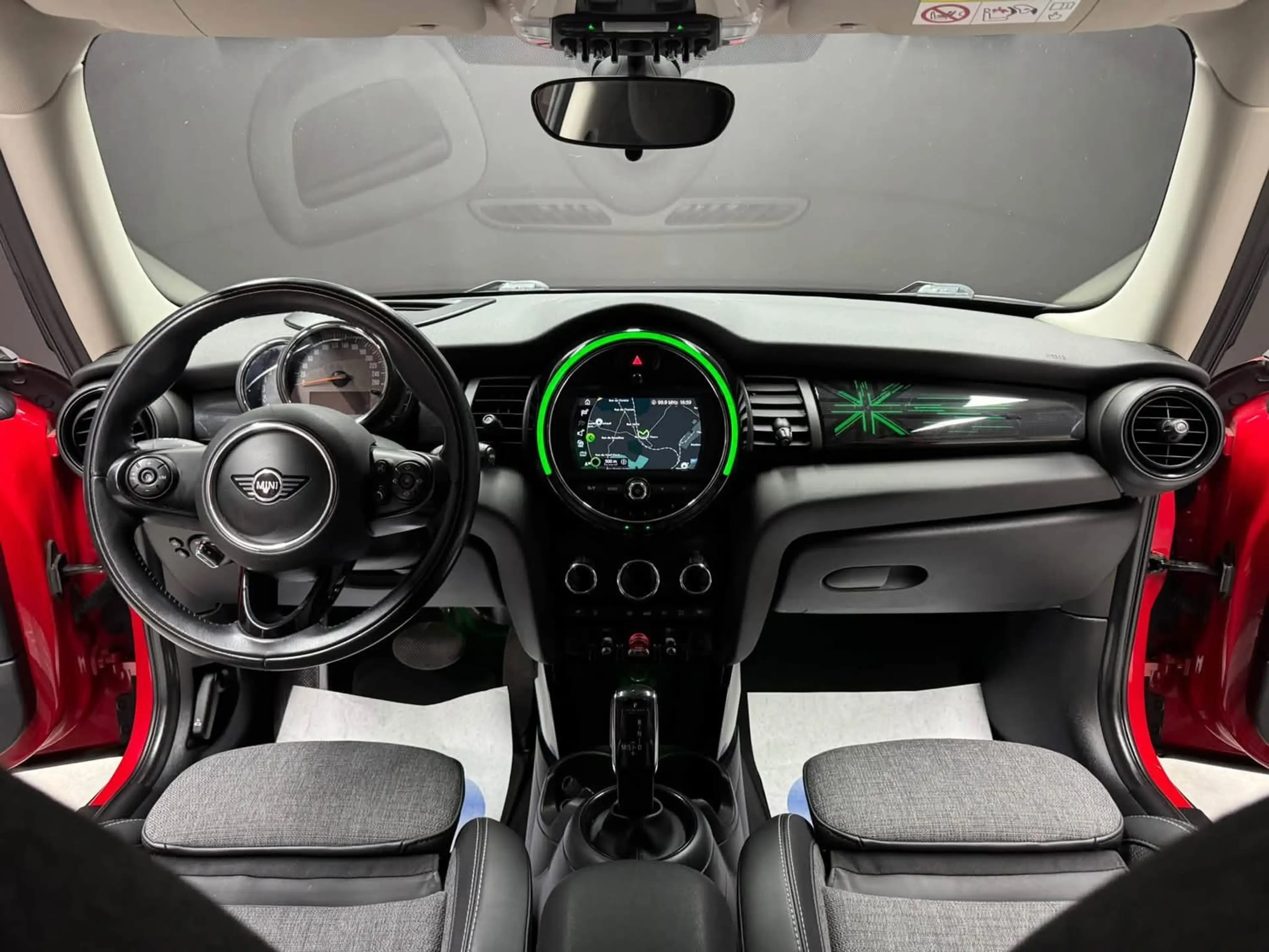 MINI Cooper D Mini 1.5 DA Cooper **12 mois de garantie** — photo 15