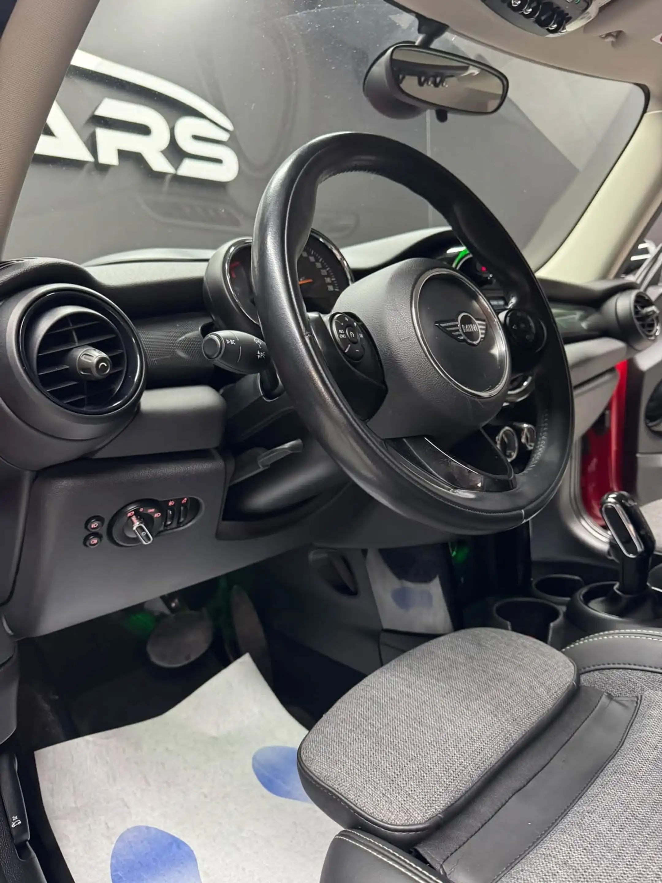 MINI Cooper D Mini 1.5 DA Cooper **12 mois de garantie** — photo 8