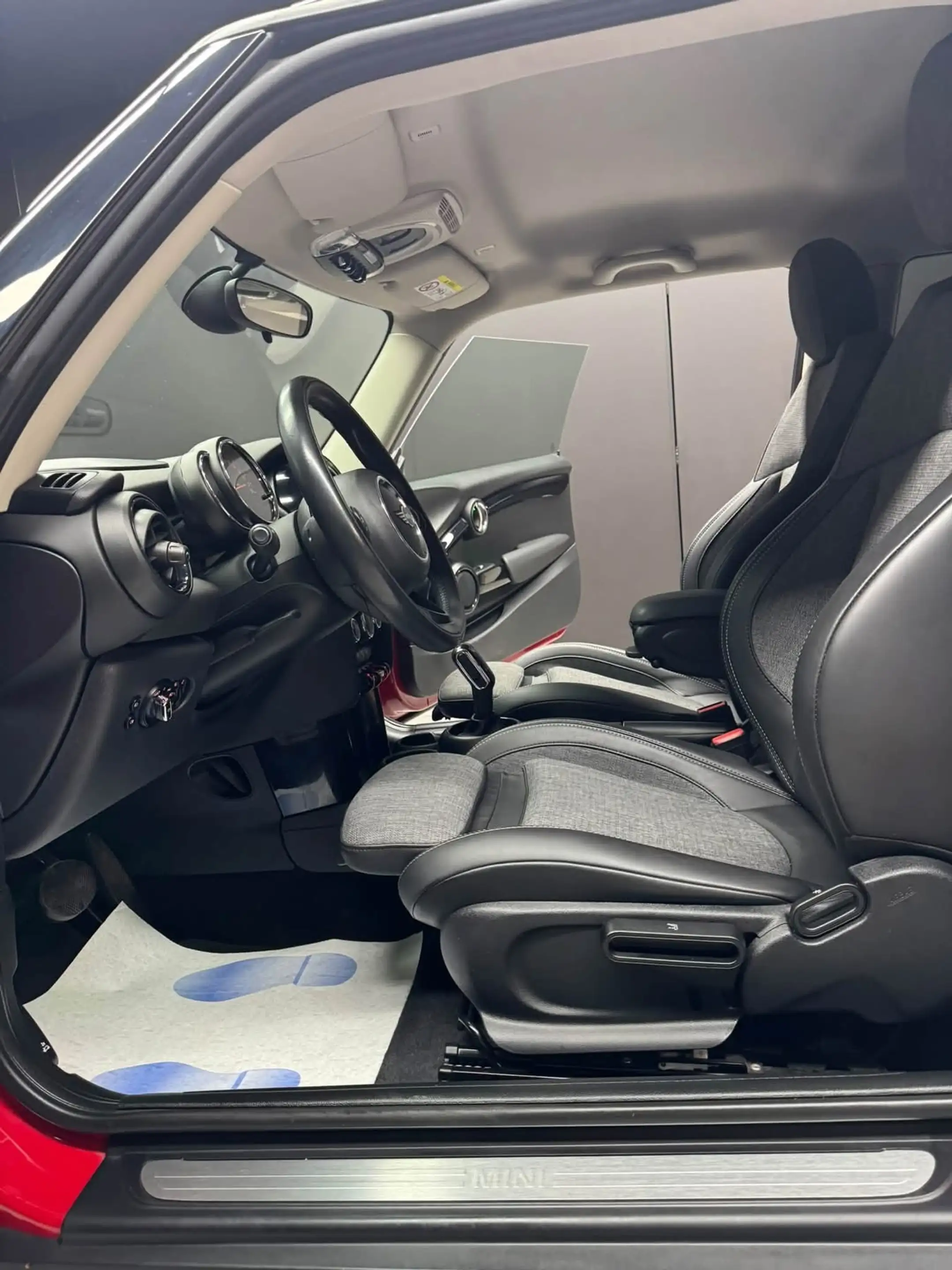 MINI Cooper D Mini 1.5 DA Cooper **12 mois de garantie** — photo 7
