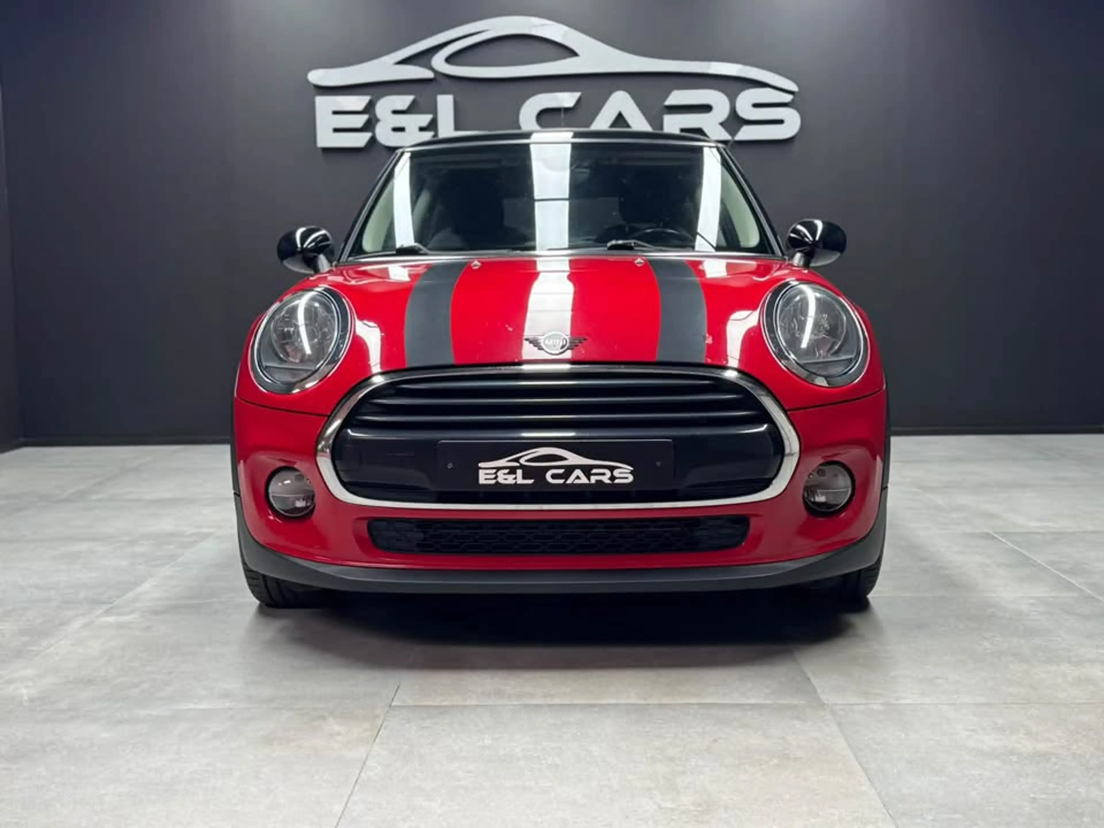 MINI Cooper D Mini 1.5 DA Cooper **12 mois de garantie** — photo 2