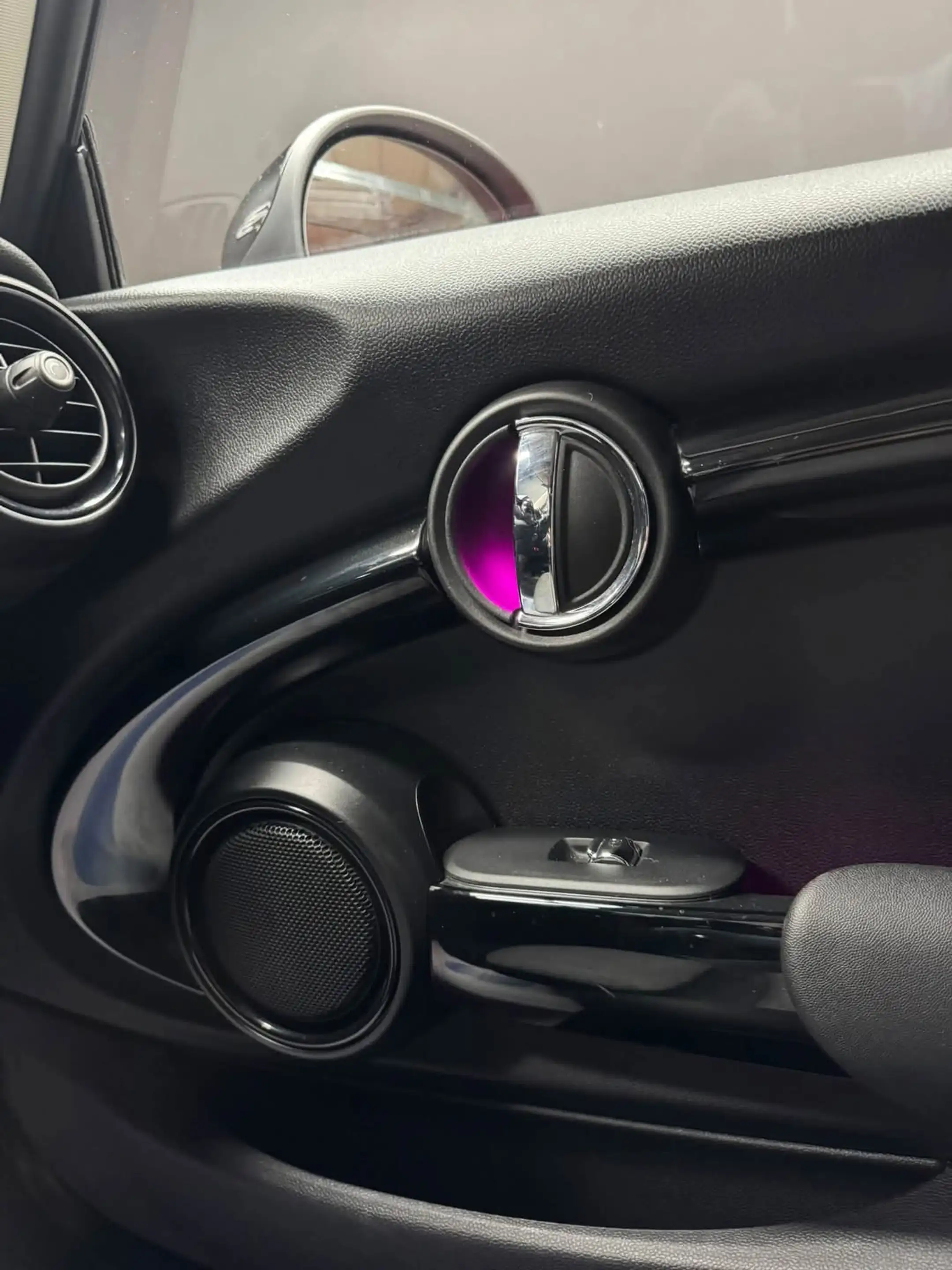 MINI Cooper D Mini 1.5 DA Cooper **12 mois de garantie** — photo 14