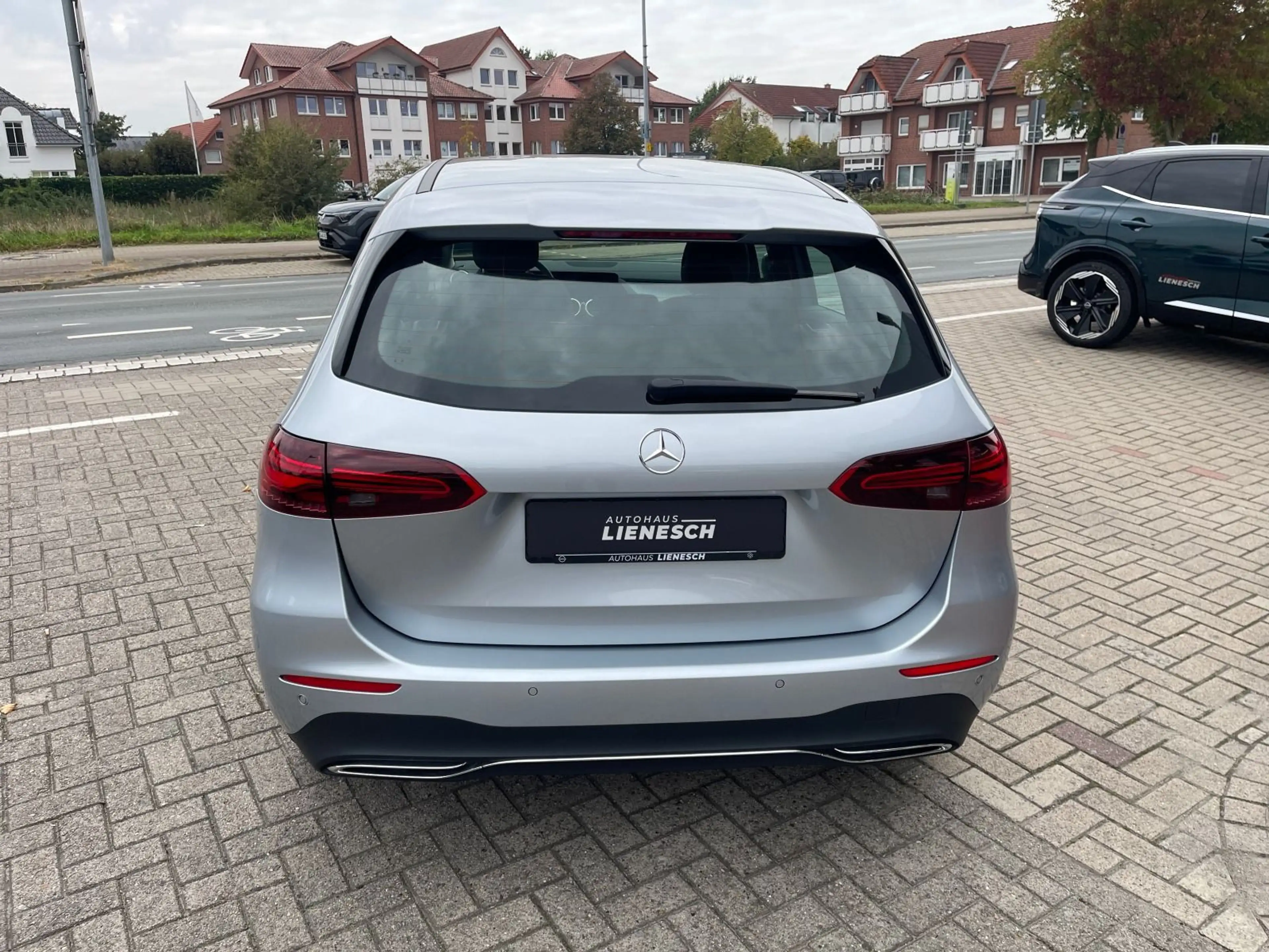 Mercedes-Benz B 200 Progressive Klima Navi 360 Kamera — photo 7