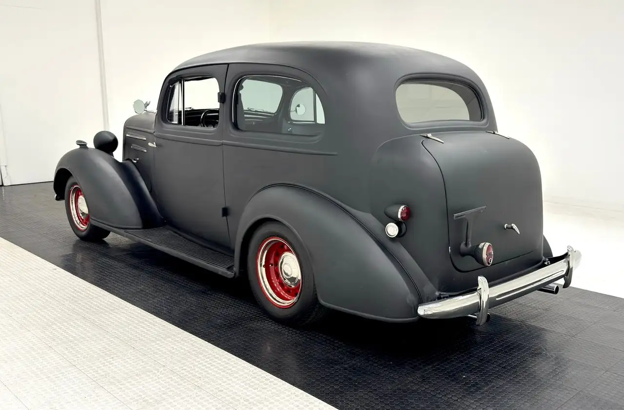 Chevrolet 2 Door Sedan, foto 3