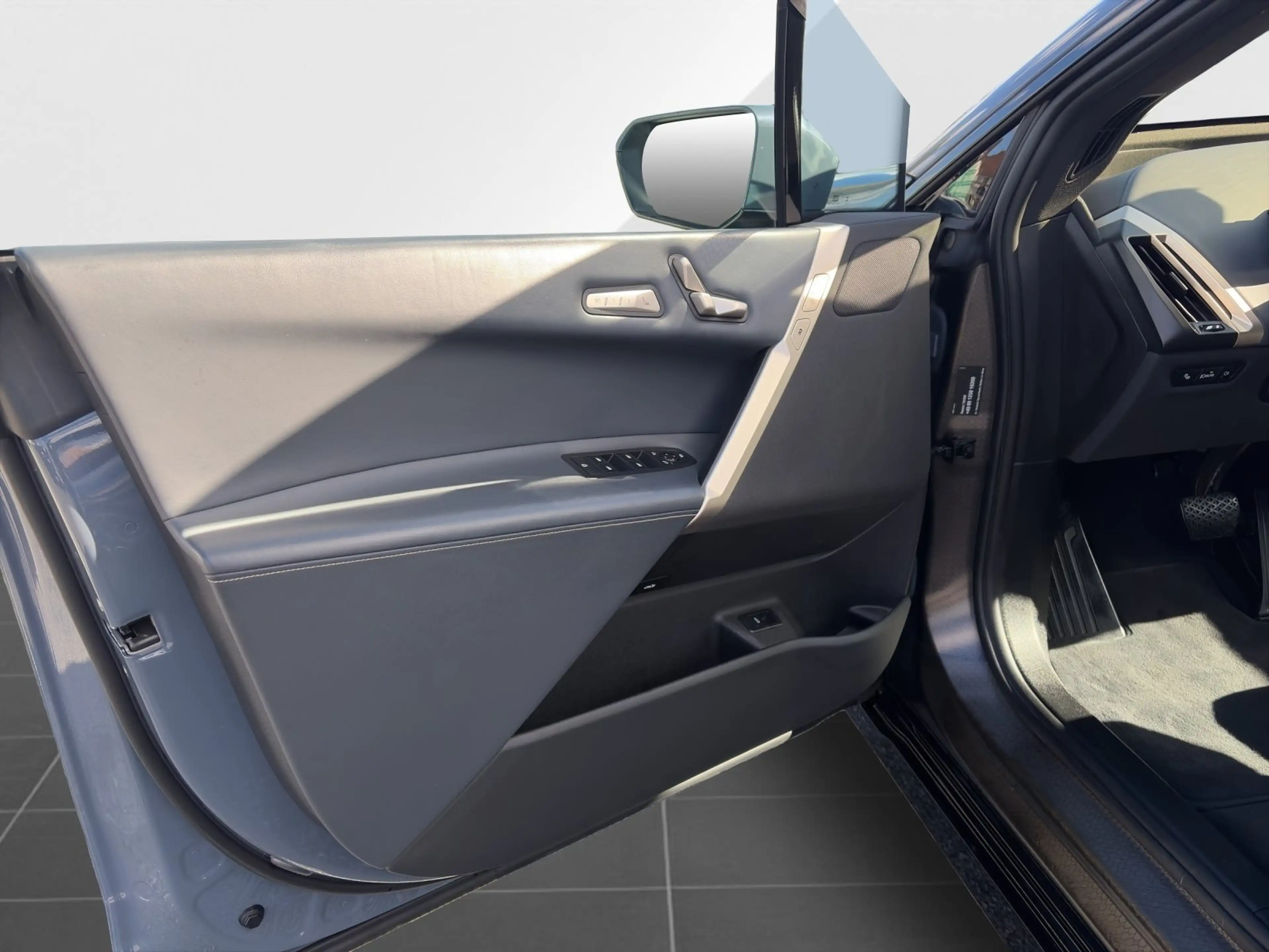 BMW iX xDrive50 | UPE 133.030,-| SkyLounge| Ahk| SoftClos — photo 10