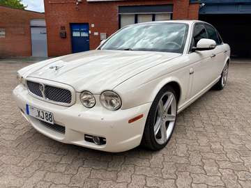 4.2 XJ8 letzte Serie - sehr guter Sammlerzust