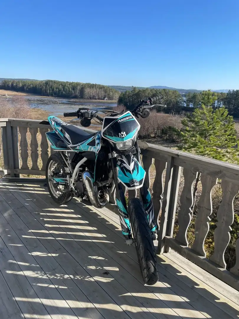 Husqvarna SM 125 Roşu - 2