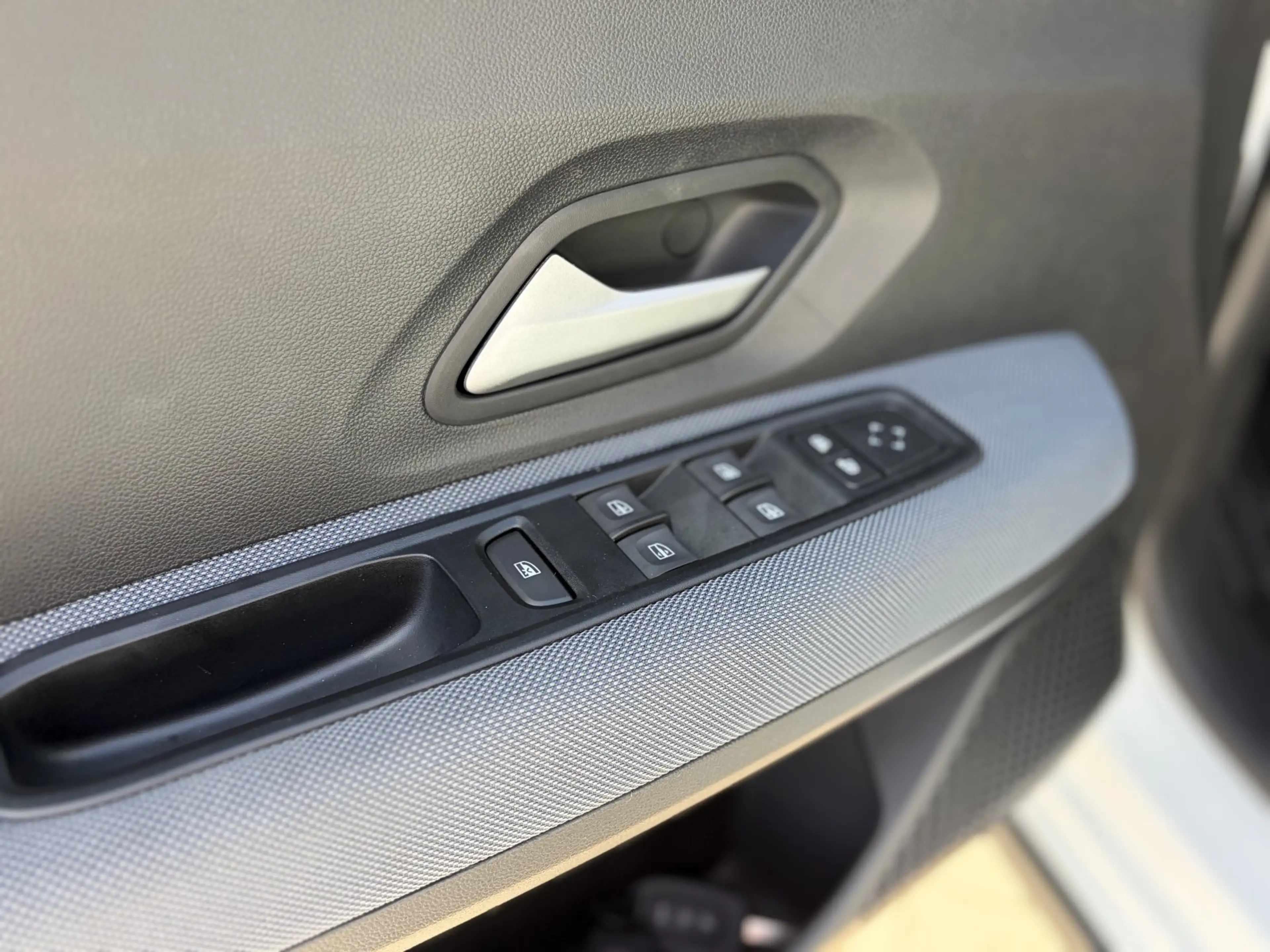 Dacia Sandero III Stepway Expression TCe 120 ECO-G *RFK *SHZ — photo 12