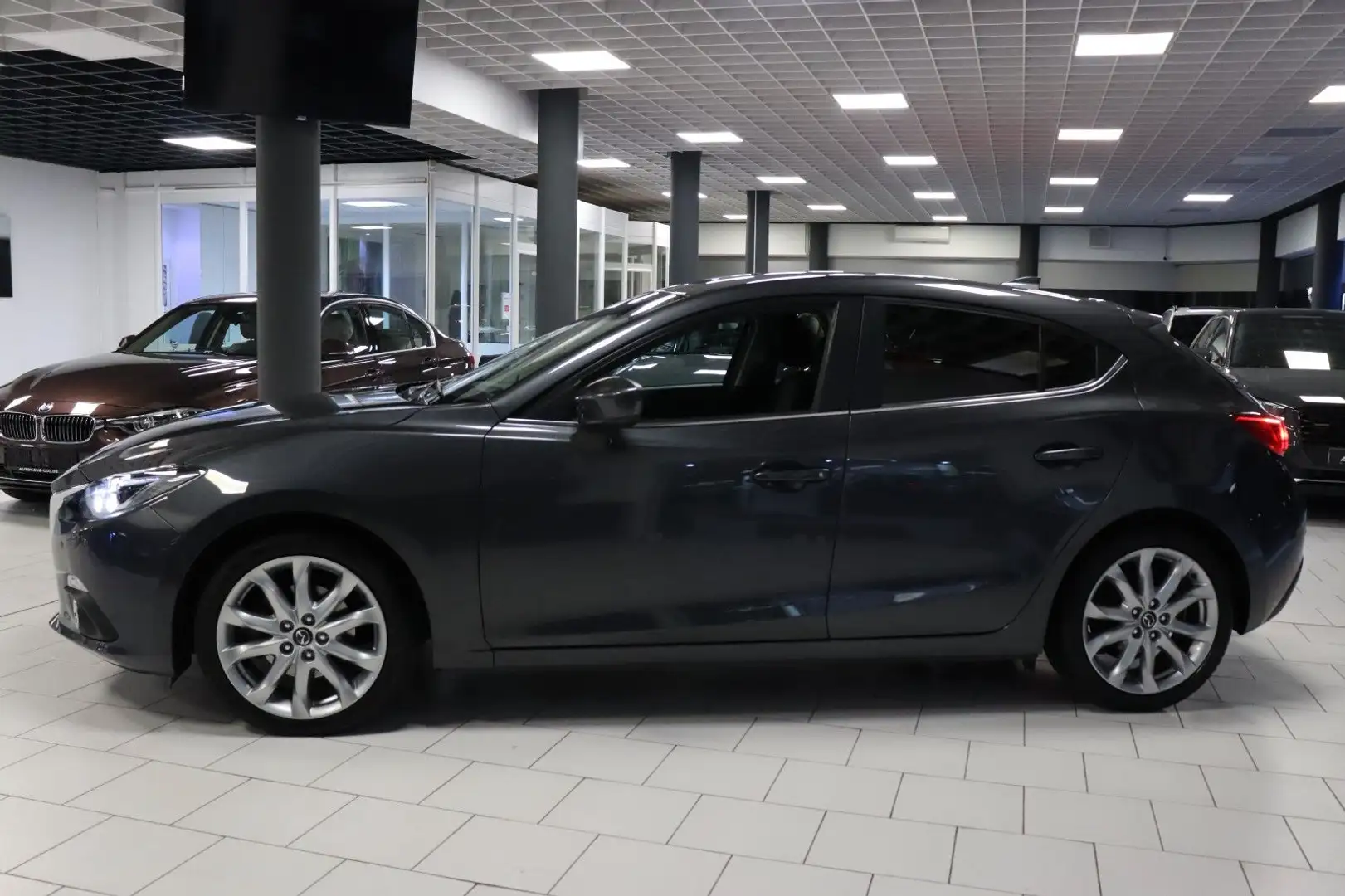 Mazda 3 Lim. Sports-Line|BOSE|H-UP|KAMERA|LED|AHK| Grau - 2