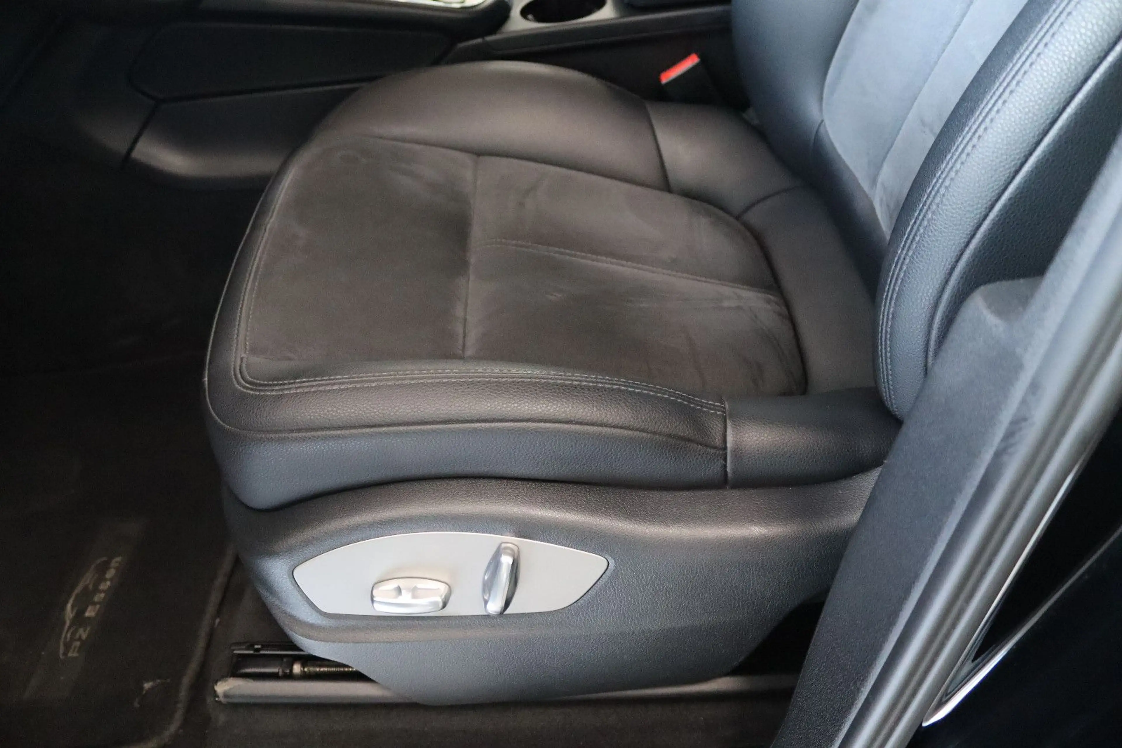 Porsche Macan S Diesel * LEDER + NAVI + AUTOMATIK * — photo 11