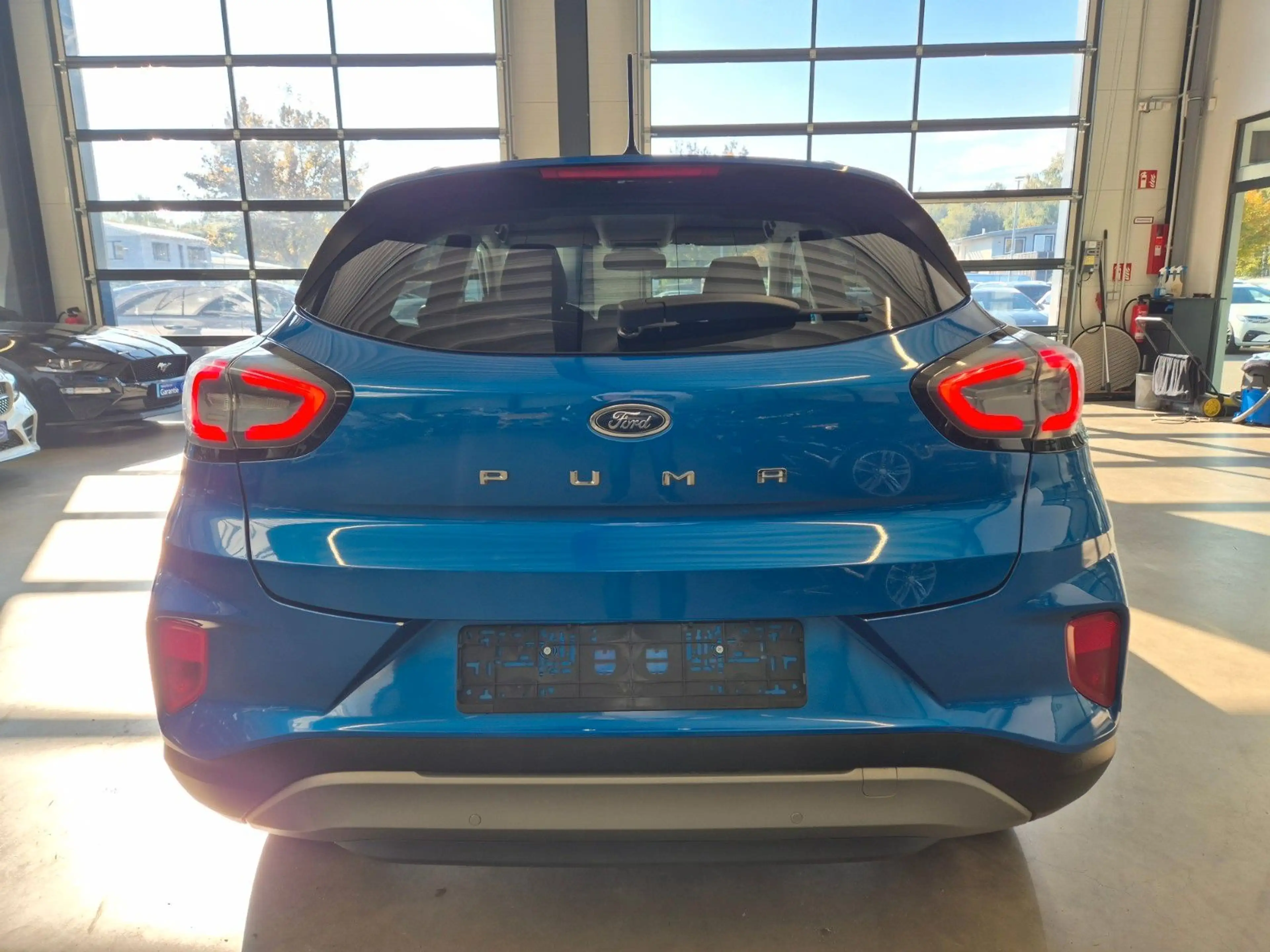Ford Puma PUMA TITANIUM NAV SITZHZ PDC ALU TÜV+SERVICE NEU — photo 6