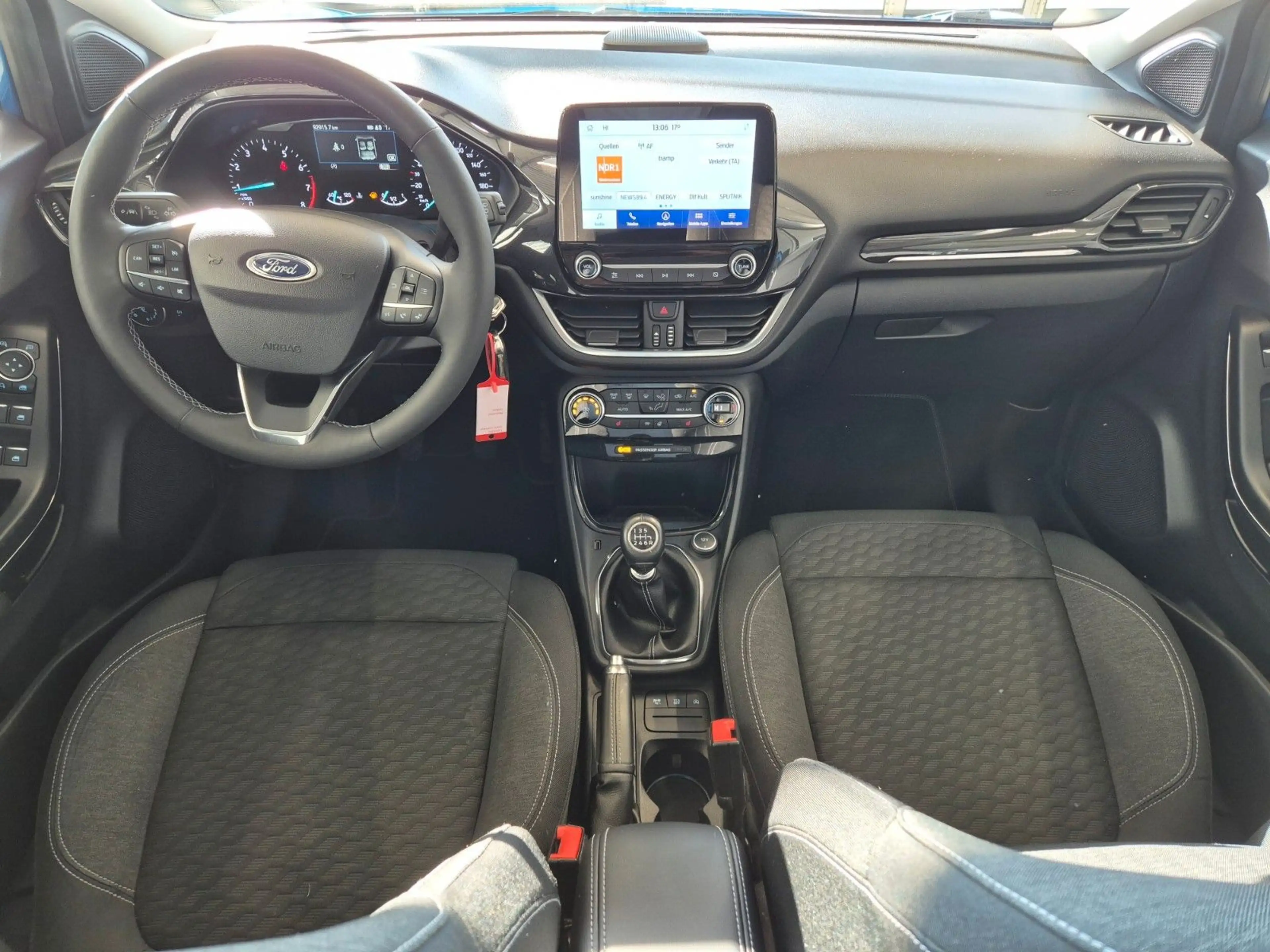 Ford Puma PUMA TITANIUM NAV SITZHZ PDC ALU TÜV+SERVICE NEU — photo 14