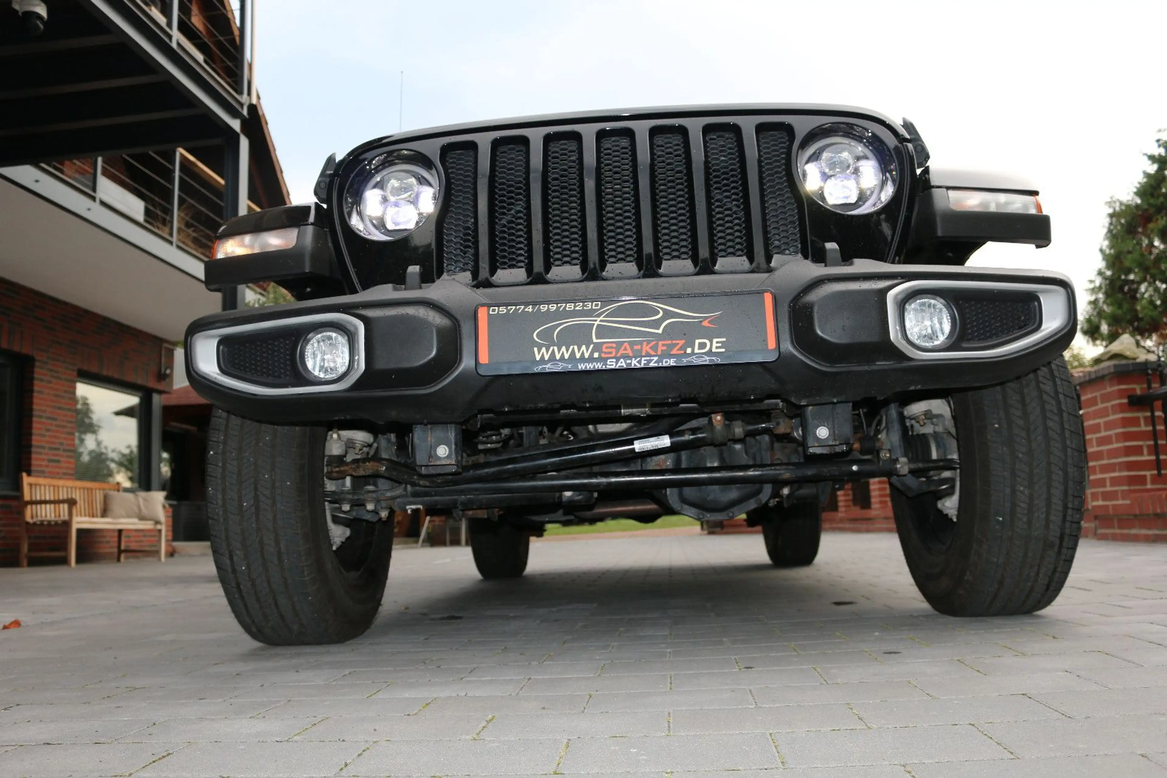 Jeep Wrangler Sahara/3,6-V6/AHK/AUT/4X4/PANO/HARDTOP/ — photo 4