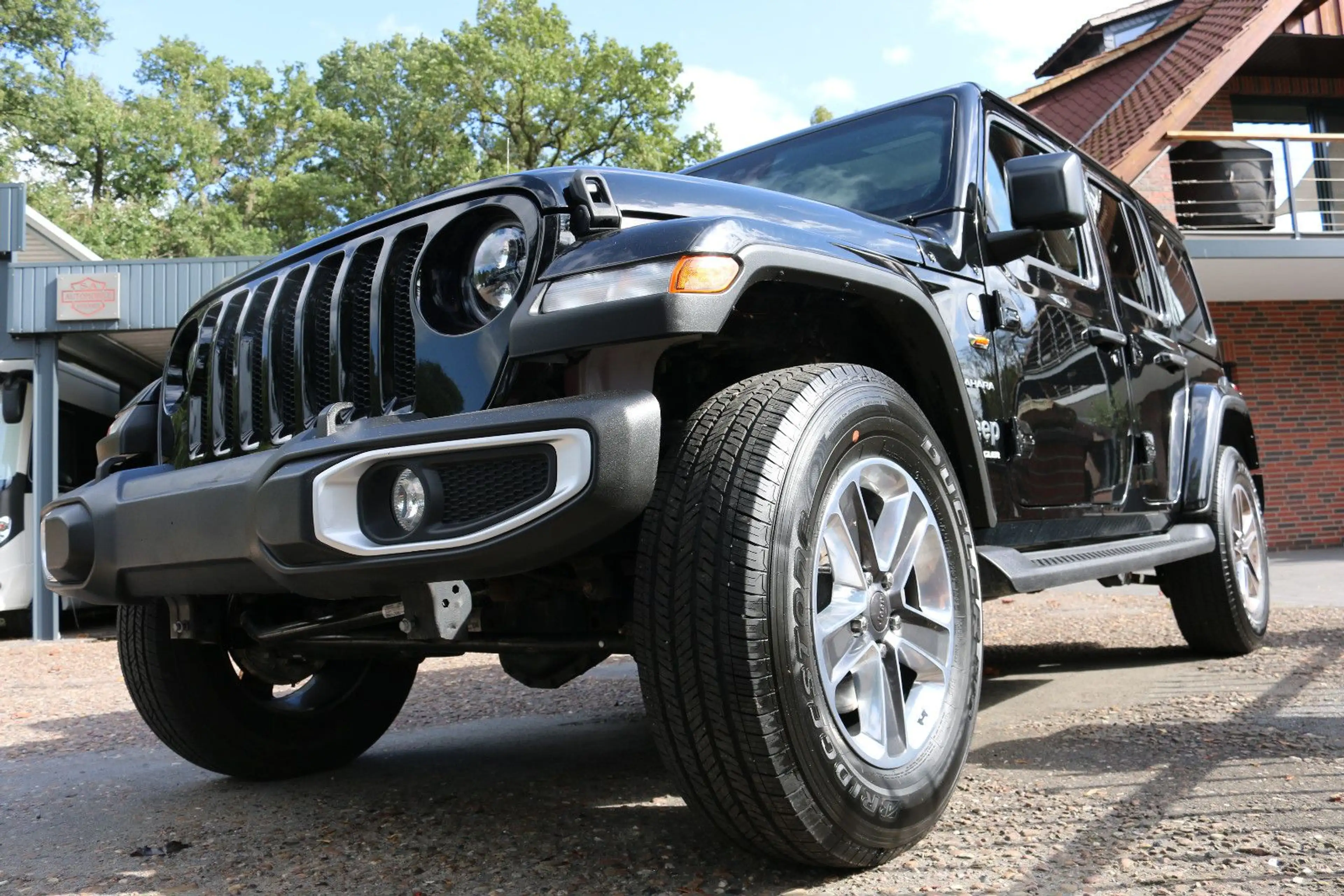 Jeep Wrangler Sahara/3,6-V6/AHK/AUT/4X4/PANO/HARDTOP/