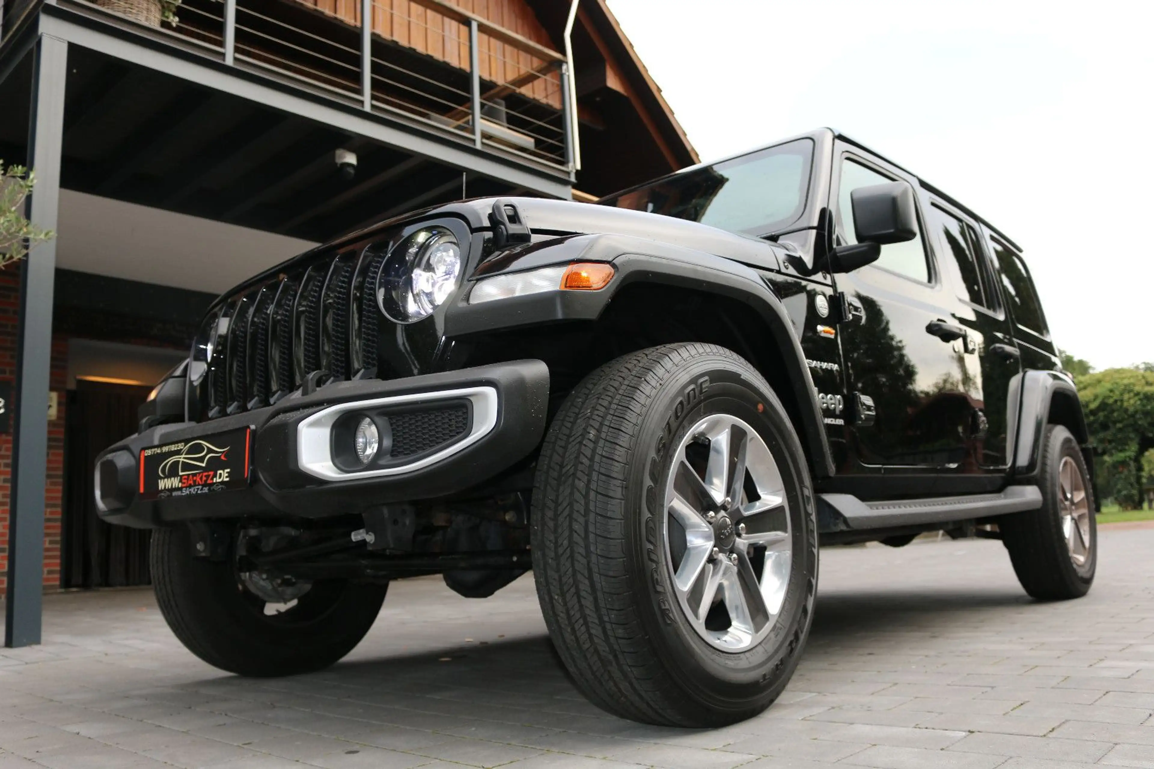 Jeep Wrangler Sahara/3,6-V6/AHK/AUT/4X4/PANO/HARDTOP/ — photo 2