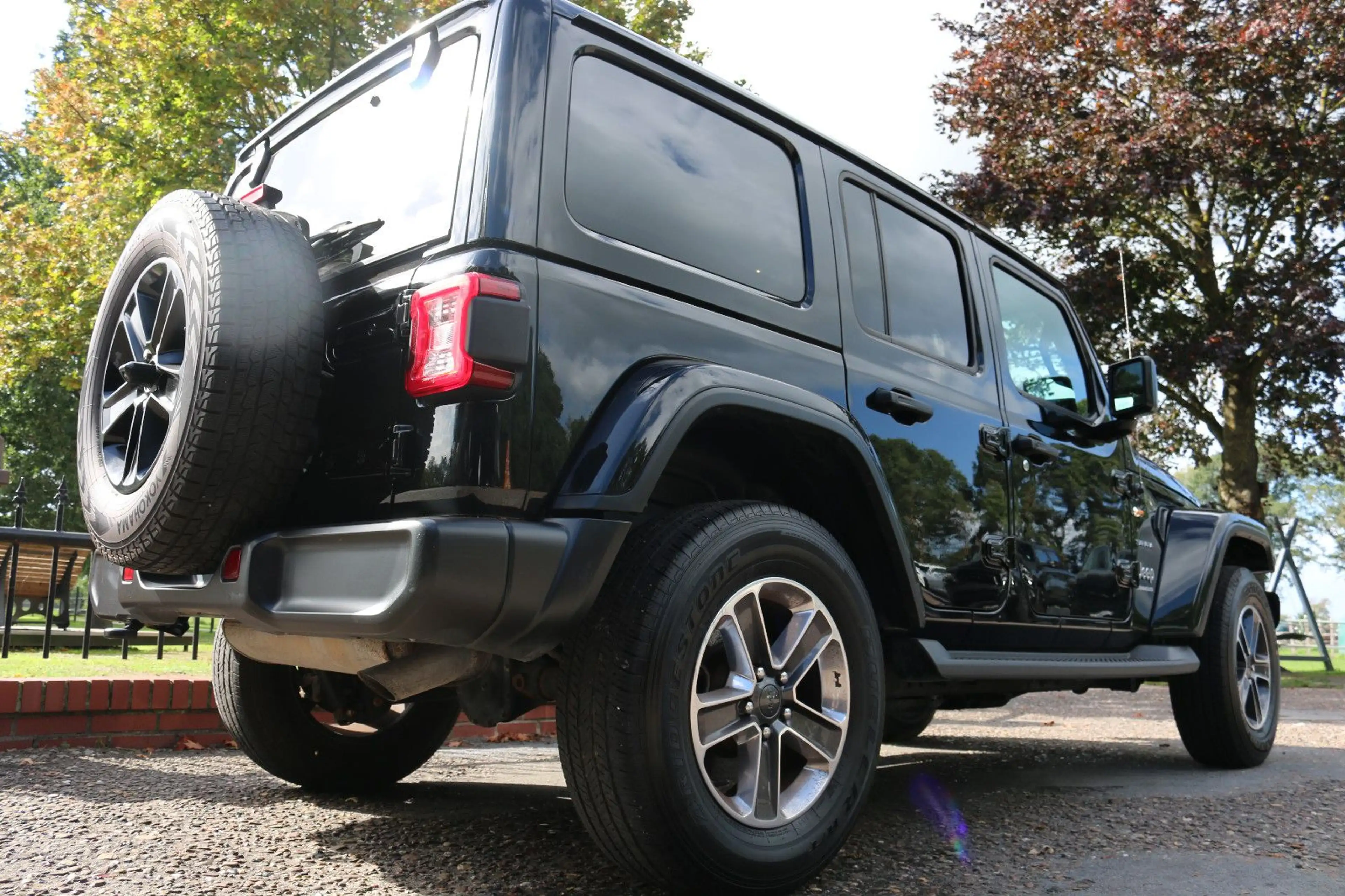 Jeep Wrangler Sahara/3,6-V6/AHK/AUT/4X4/PANO/HARDTOP/ — photo 9