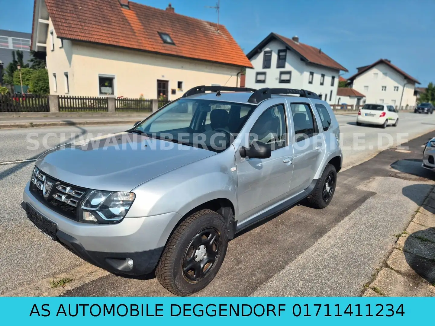 Dacia Duster dCi 110 4x2 -NAVI-SHZ-KAMERA-AHK-EURO6 Grau - 1