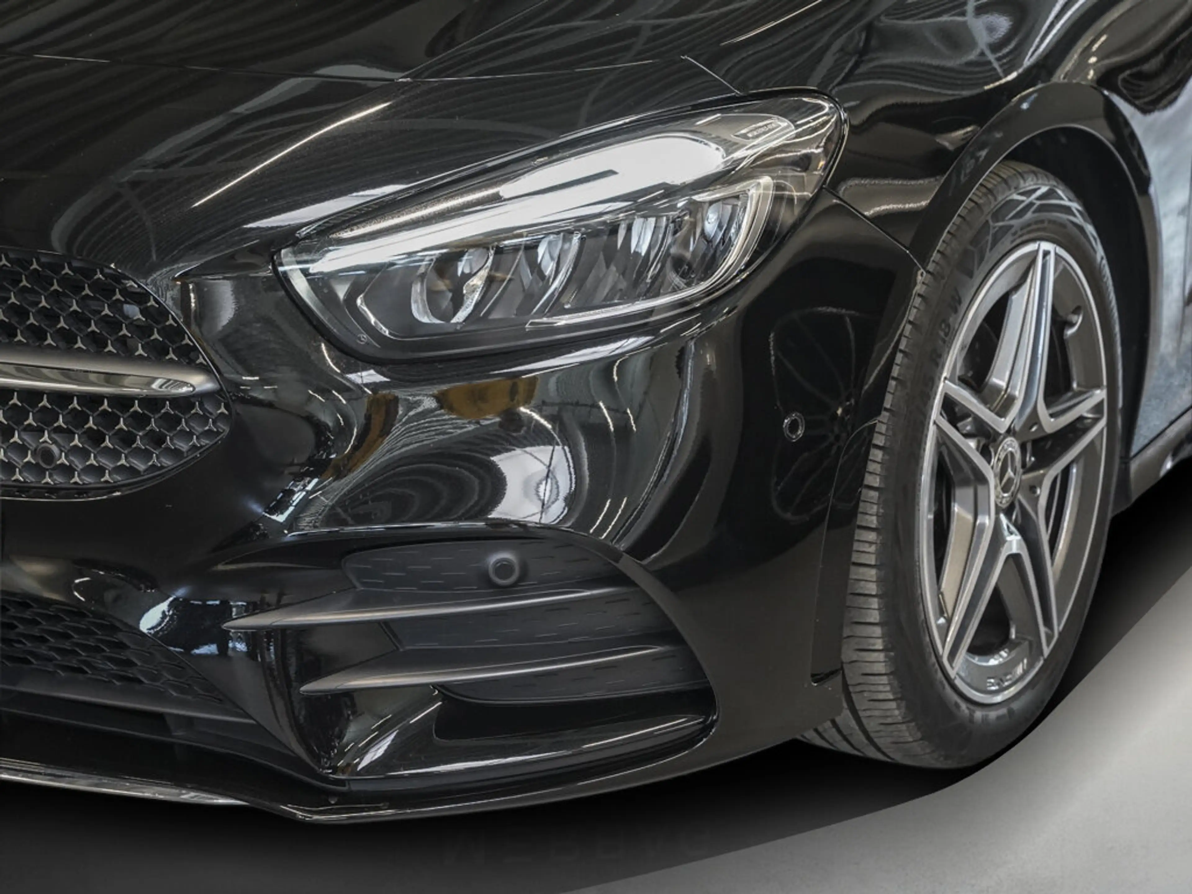 Mercedes-Benz B 220 B 220 d AMG-LINE ADVANCED PLUS KAMERA LED WINTER — photo 3