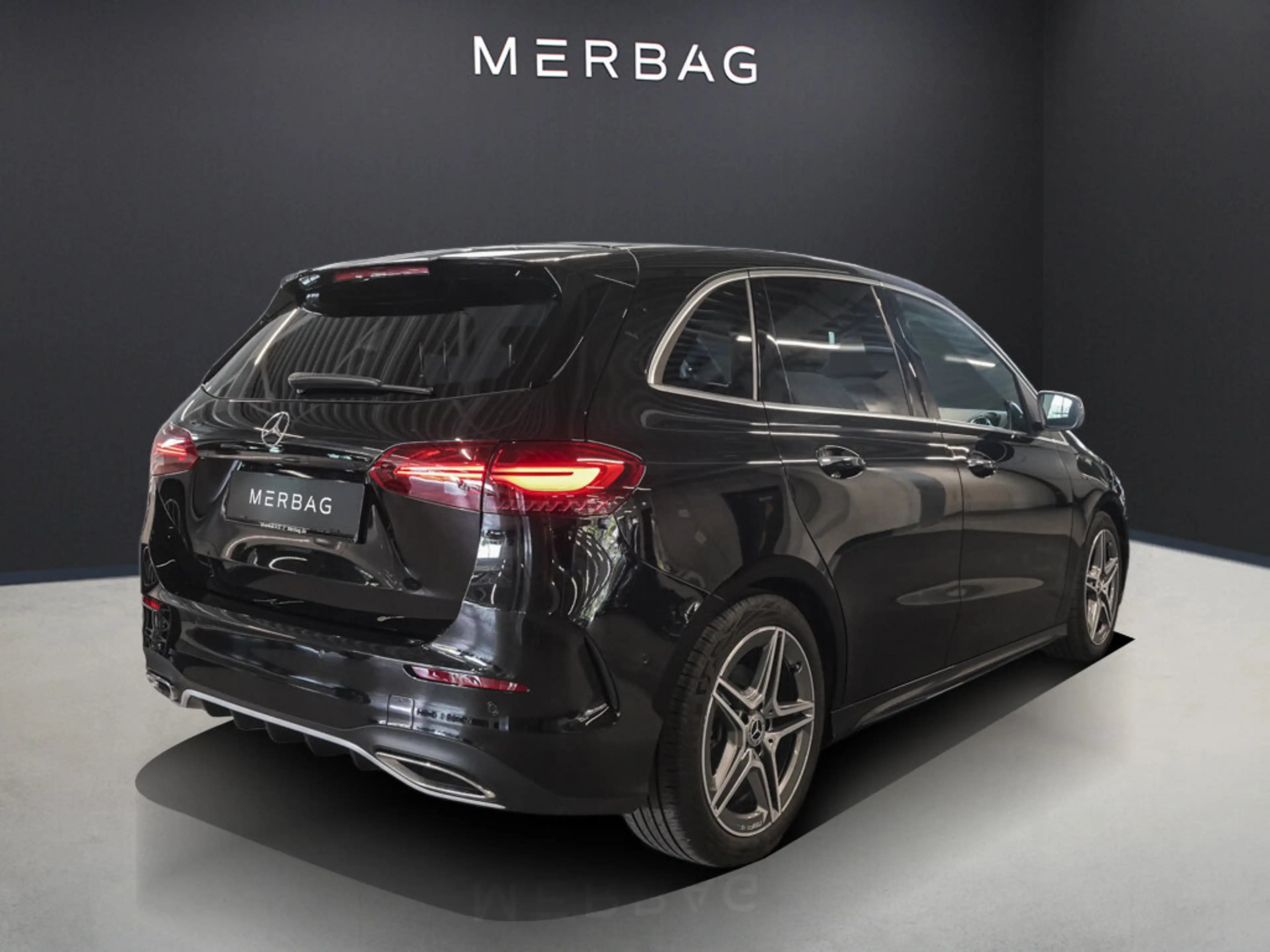 Mercedes-Benz B 220 B 220 d AMG-LINE ADVANCED PLUS KAMERA LED WINTER — photo 2