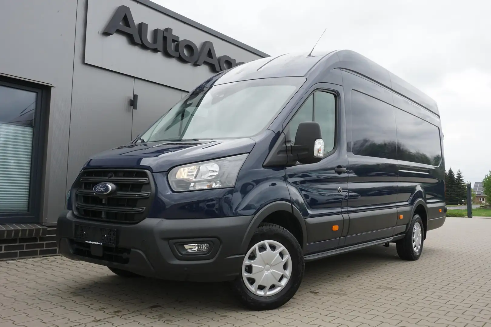 Ford Transit Allrad, PDC, Temp., AHK, Frontscheibe heizbar Albastru - 1