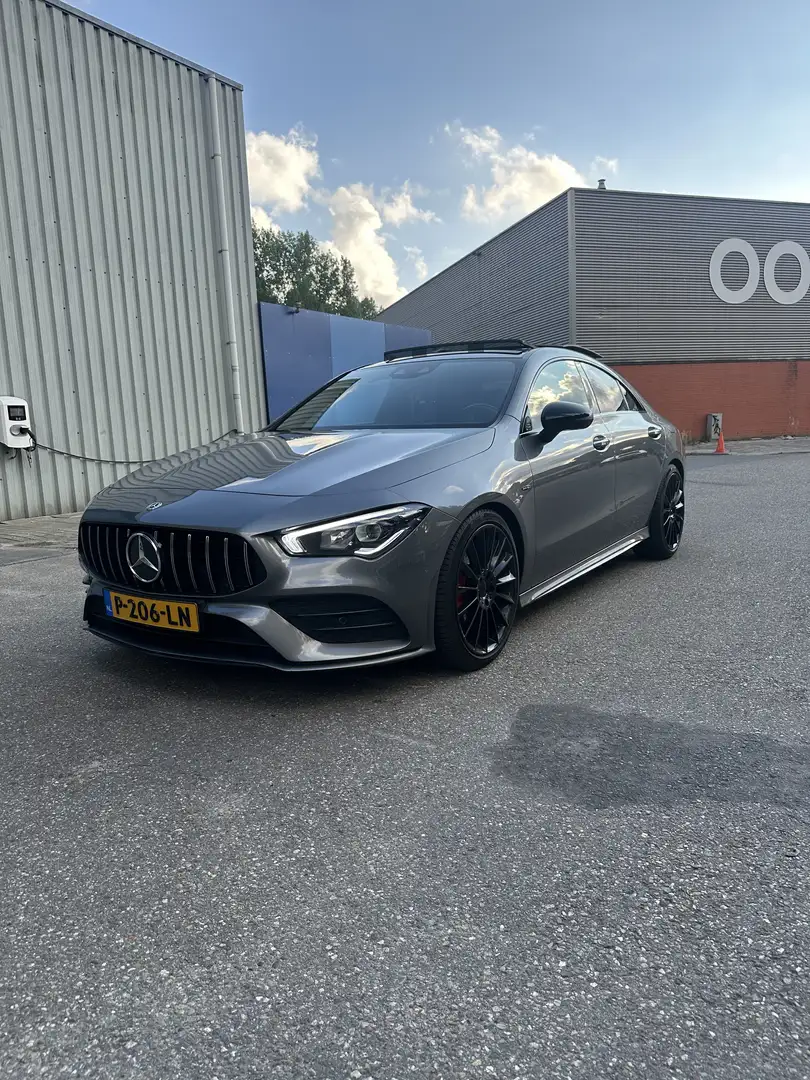 Mercedes-Benz CLA 200 Business Solution AMG NIGHT PAKKET Grijs - 1