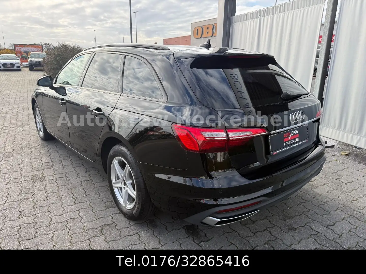 Audi A4 Avant 30 TDI Schwarz - 2