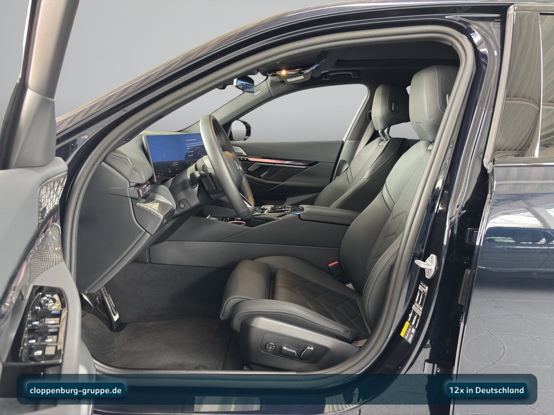 BMW 550 e xDrive Limousine — photo 12