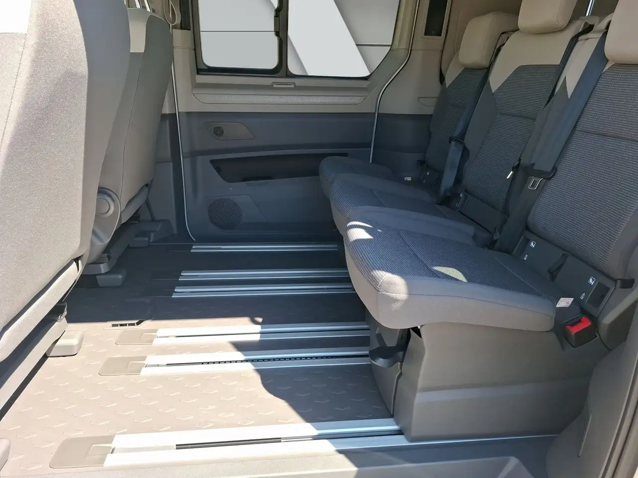 Volkswagen T7 California BEACH TOUR *AHK*STANDHEIZUNG*18Z* Klima 11