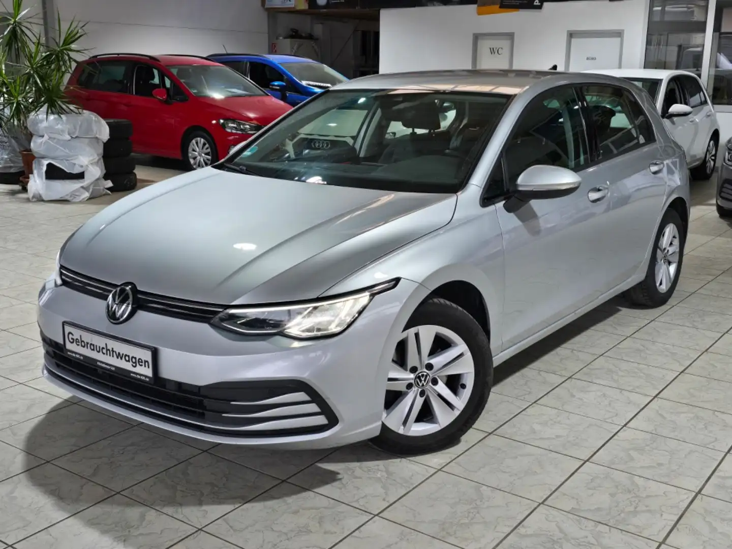 Volkswagen Golf VIII Lim. 2.0 TDI Life 150PS NAVI ACC LHZ Argent - 1