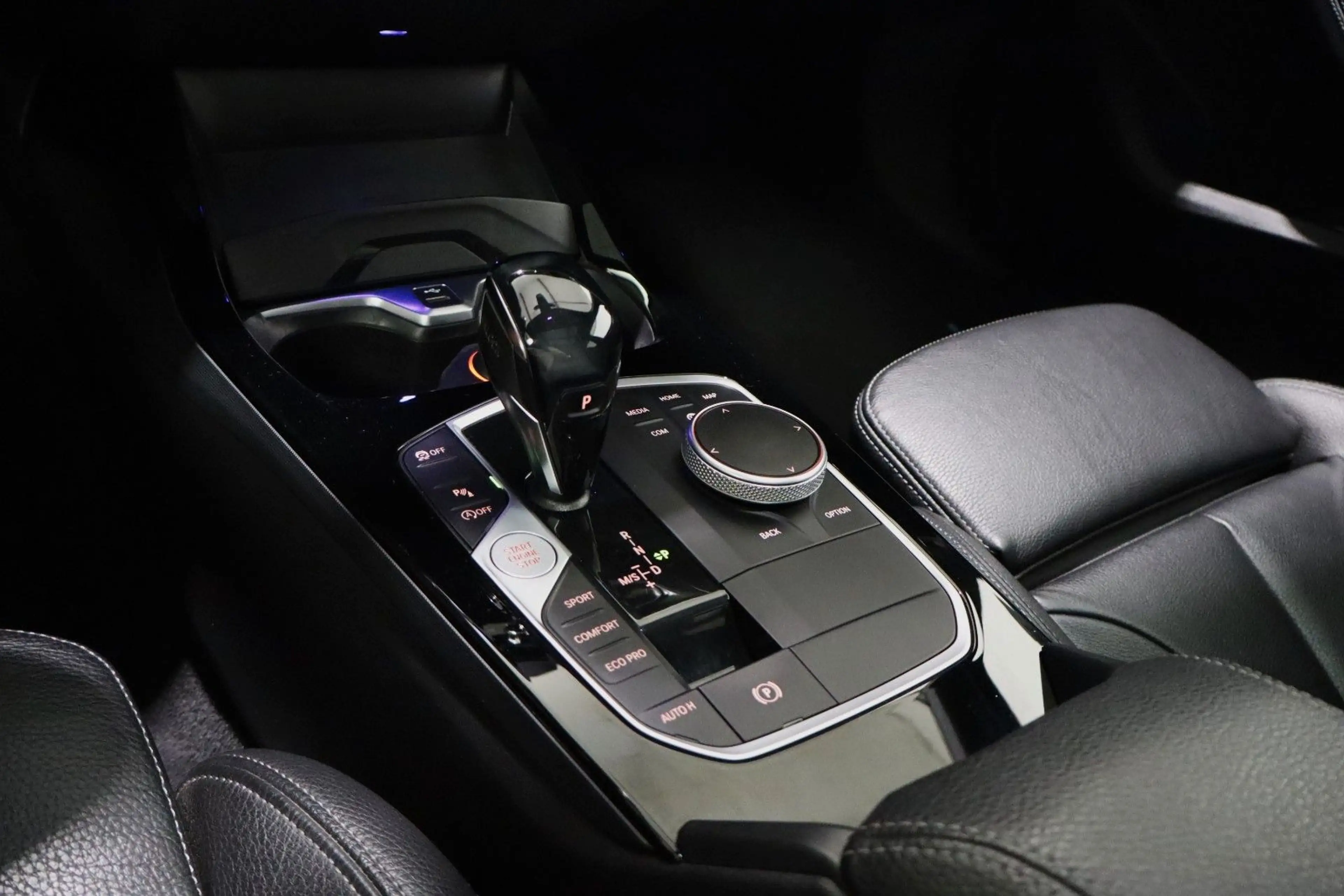 BMW 135 i xDrive Aut. M-Sport Shadow-Line LED Pano — photo 15