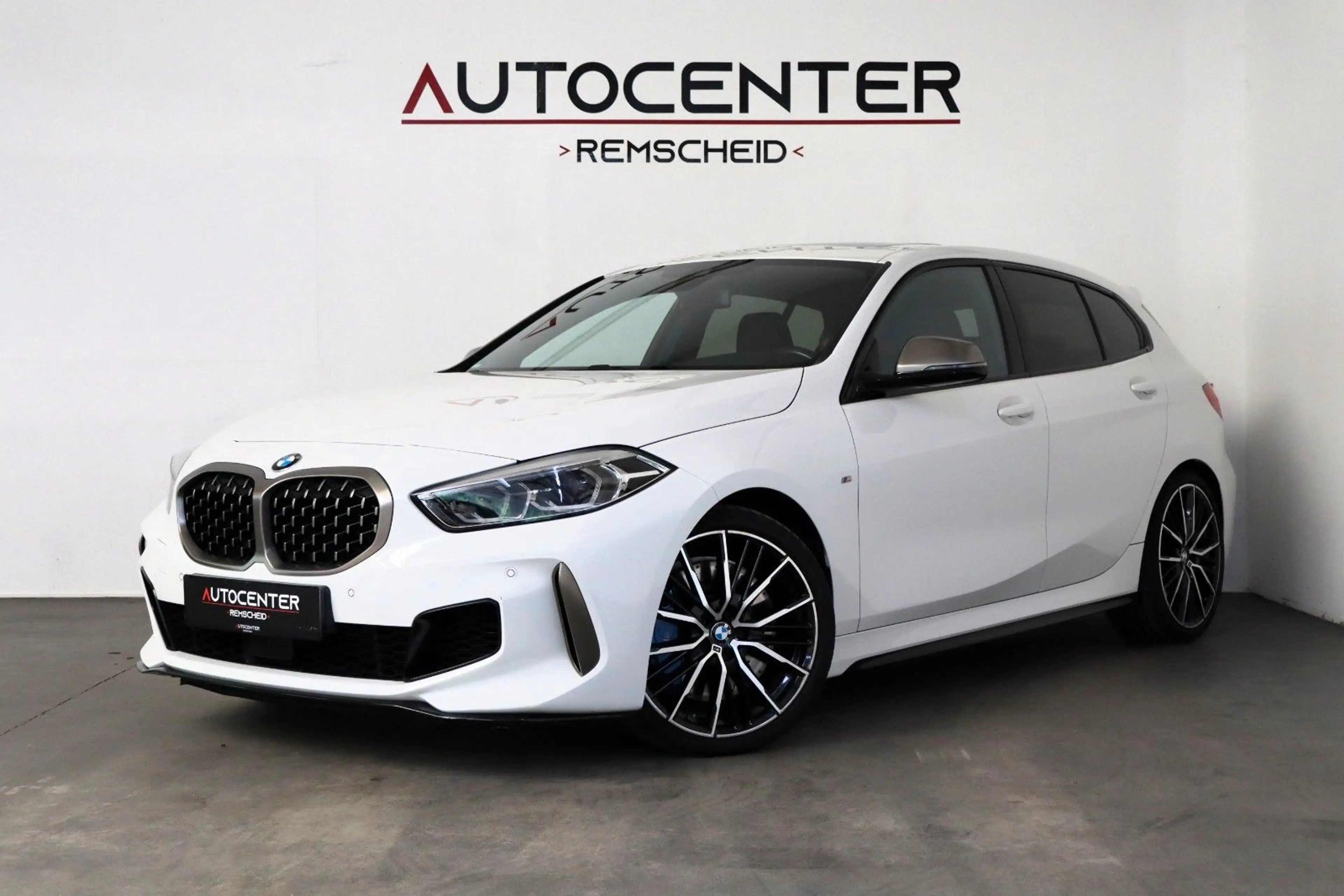BMW 135 i xDrive Aut. M-Sport Shadow-Line LED Pano