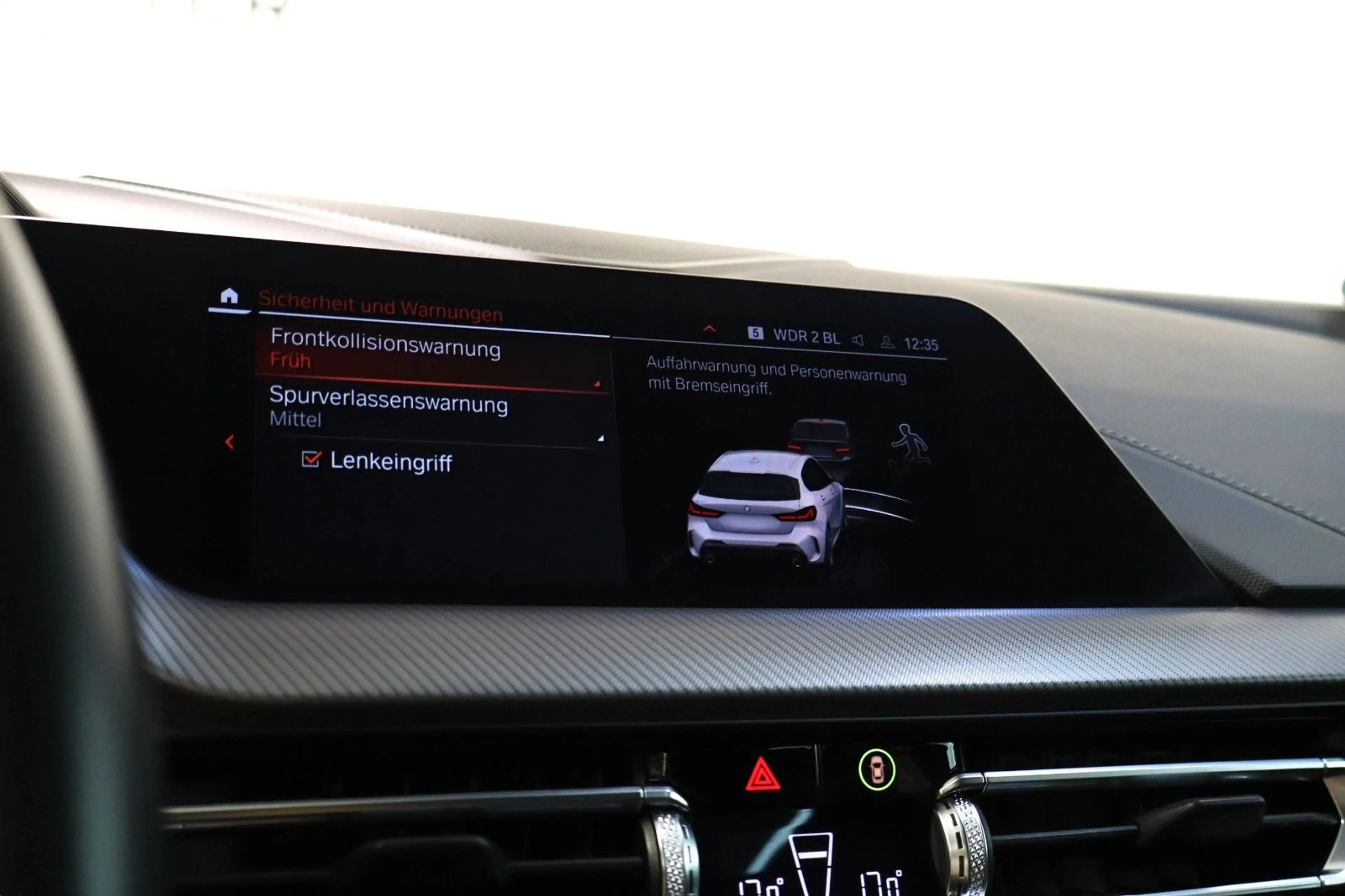 BMW 135 i xDrive Aut. M-Sport Shadow-Line LED Pano — photo 13