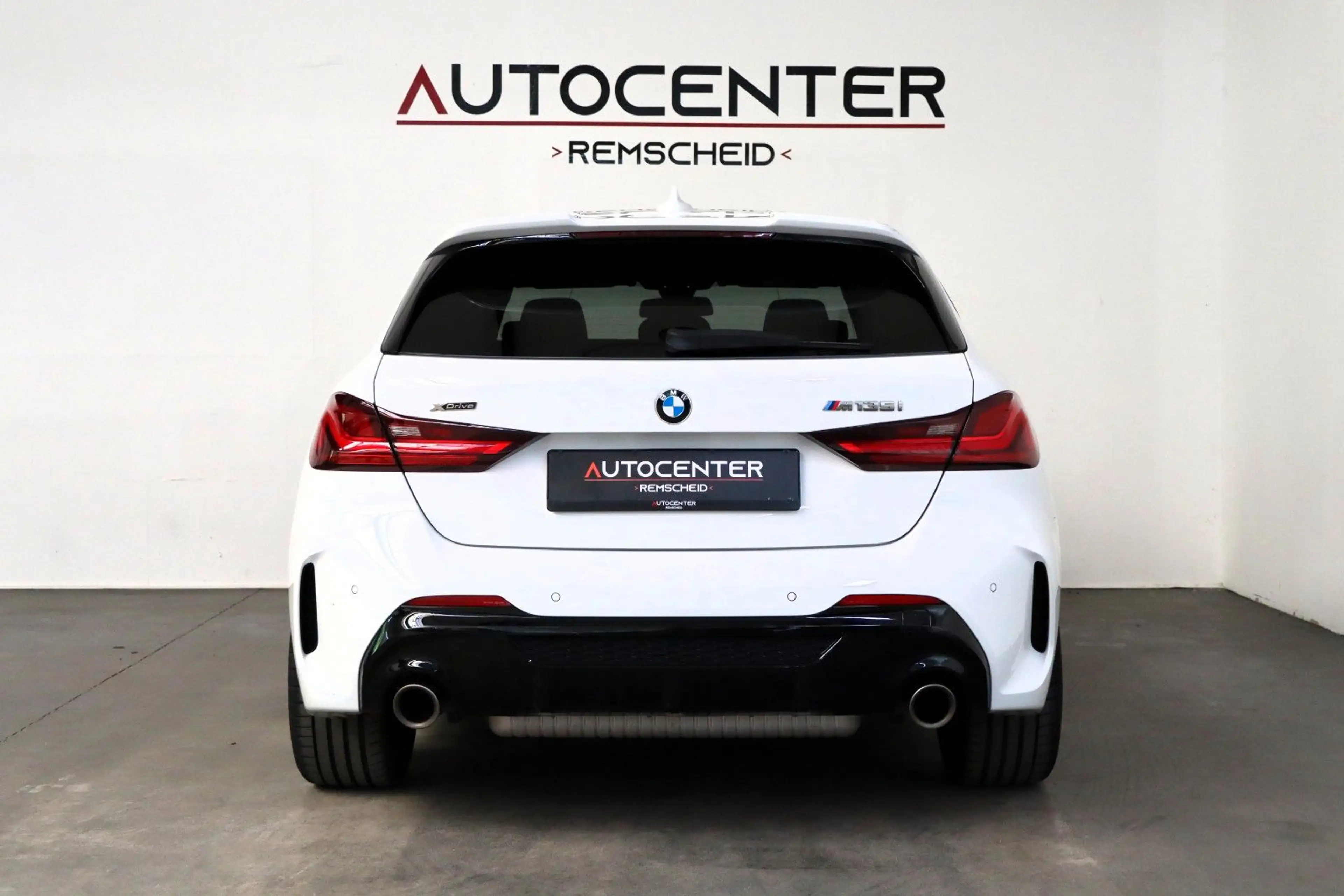 BMW 135 i xDrive Aut. M-Sport Shadow-Line LED Pano — photo 5