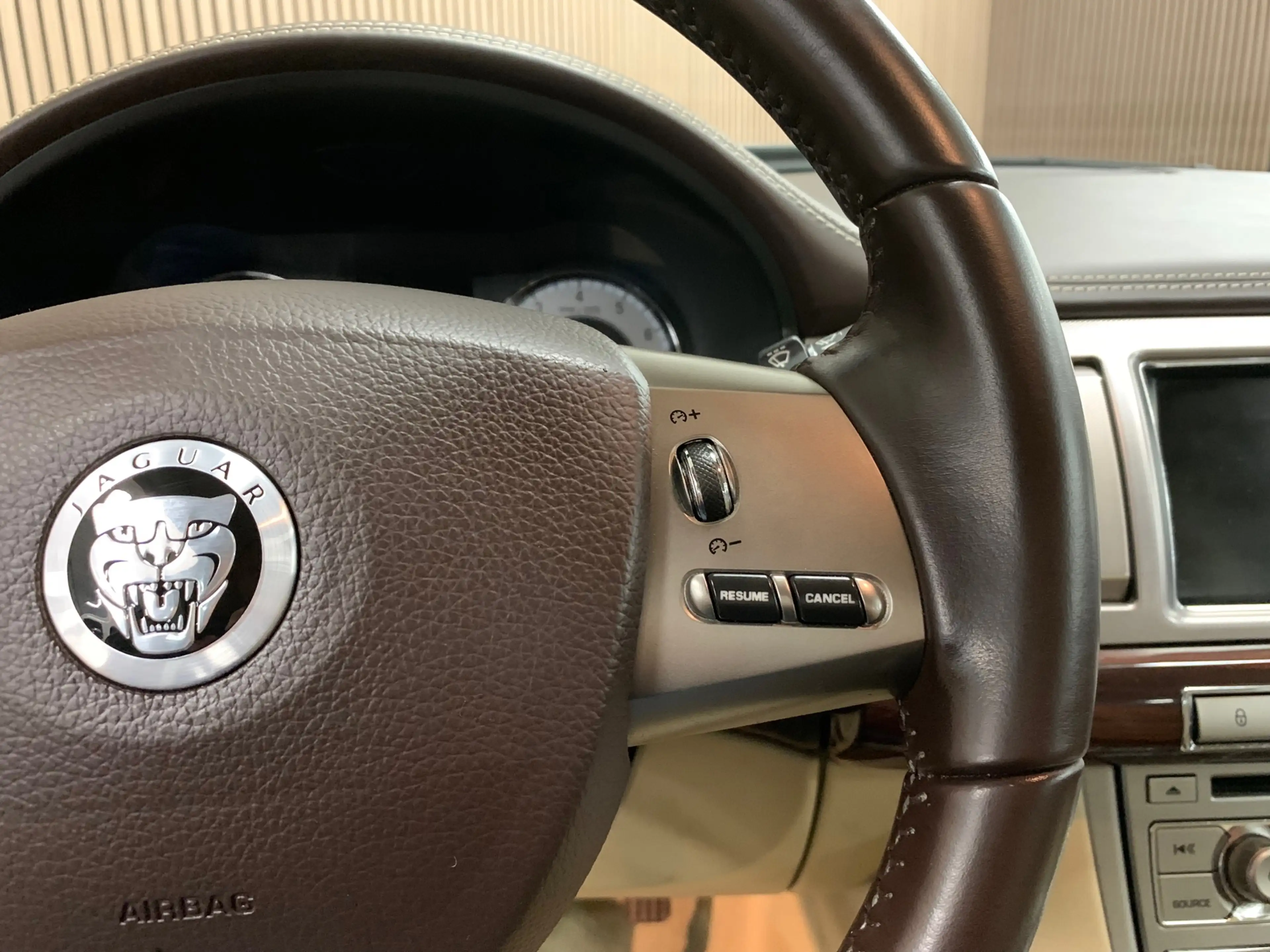 Jaguar XF 5.0 V8 Portfolio|Youngtimer|Camera|Automaat|Climat — photo 11