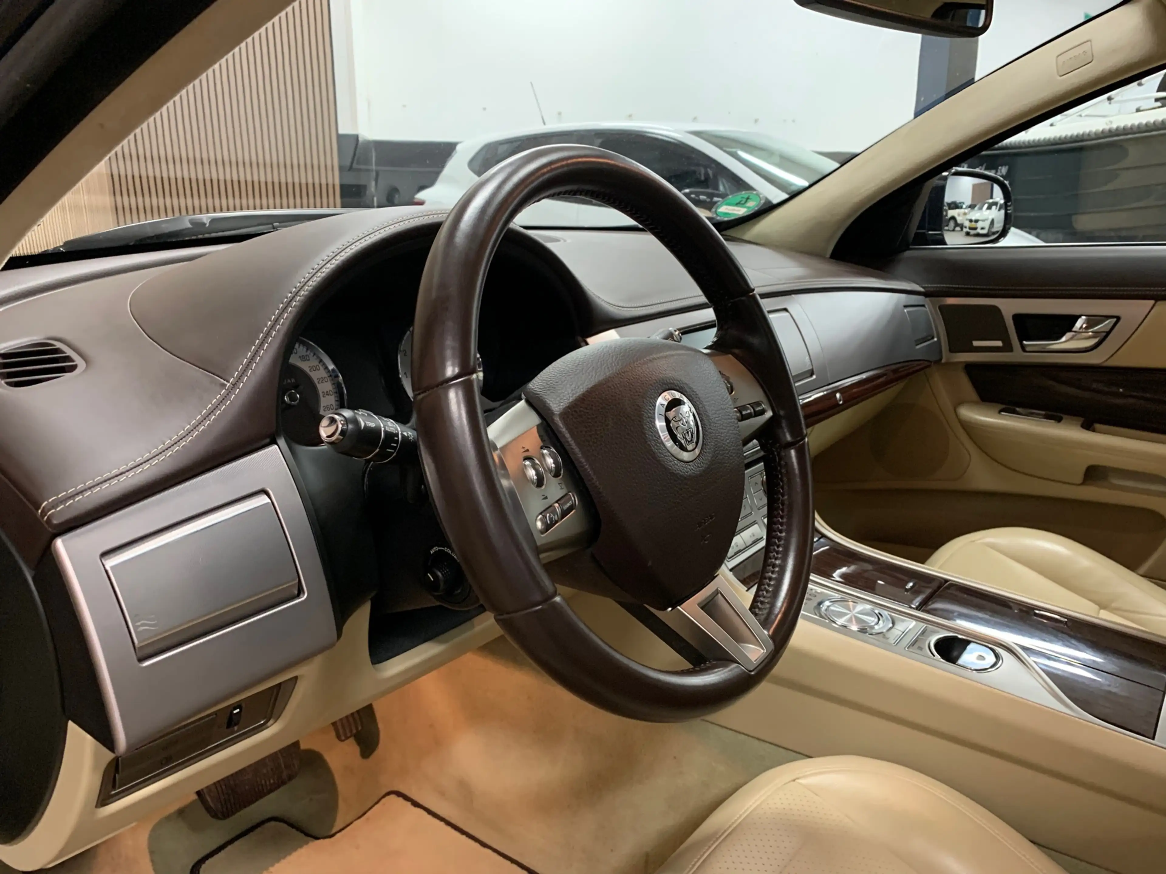 Jaguar XF 5.0 V8 Portfolio|Youngtimer|Camera|Automaat|Climat — photo 10