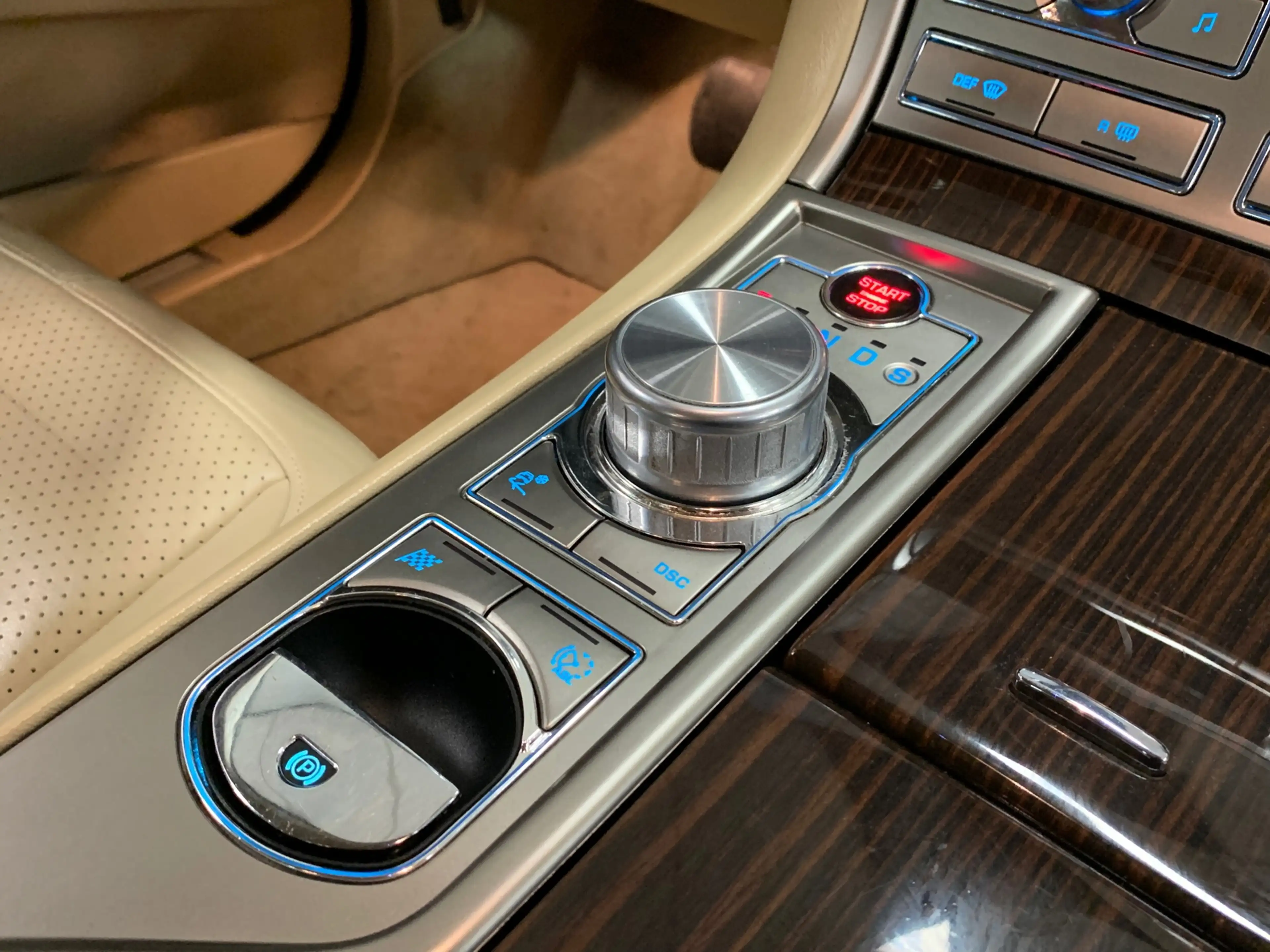 Jaguar XF 5.0 V8 Portfolio|Youngtimer|Camera|Automaat|Climat — photo 21