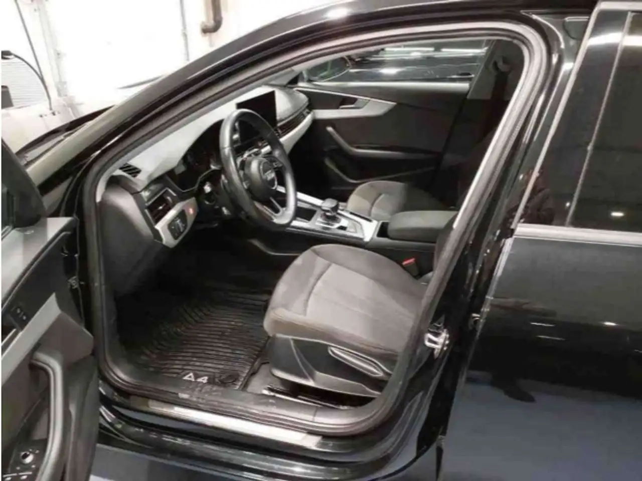 Audi A4 35 2.0 TFSI Avant basis 7
