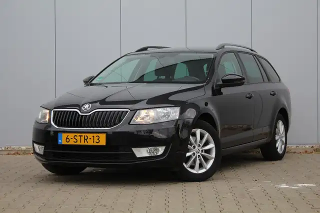 Skoda Octavia Combi 1.4 TSI Greentech Ambition Businessline | Na