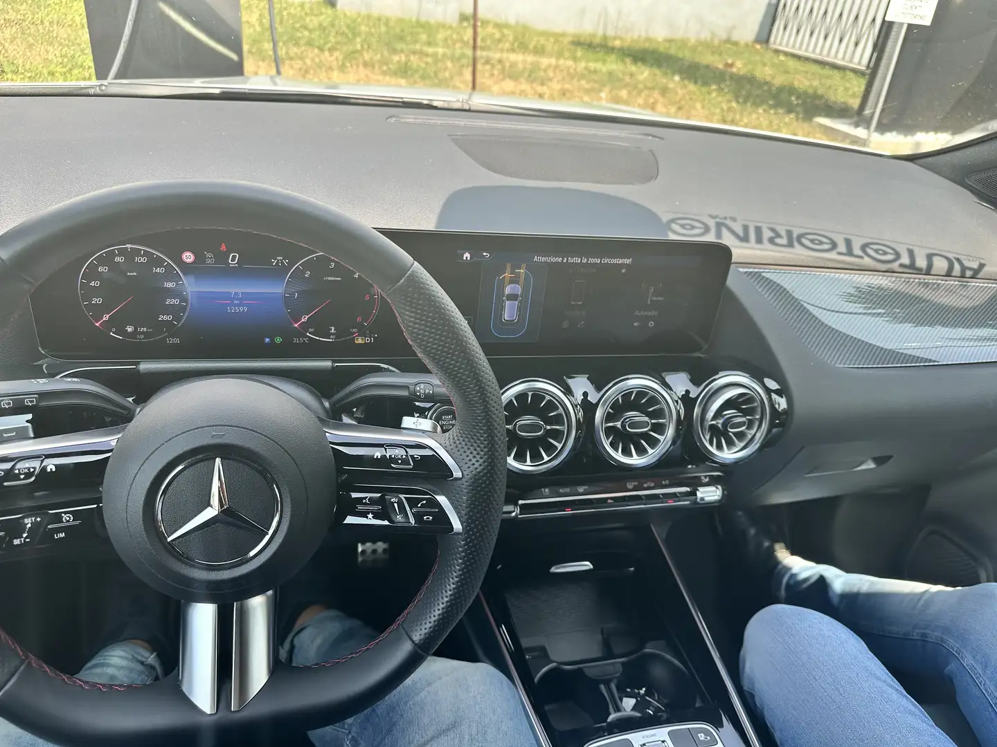 Mercedes-Benz GLA 180 AMG Line Premium plus - night pack - 1