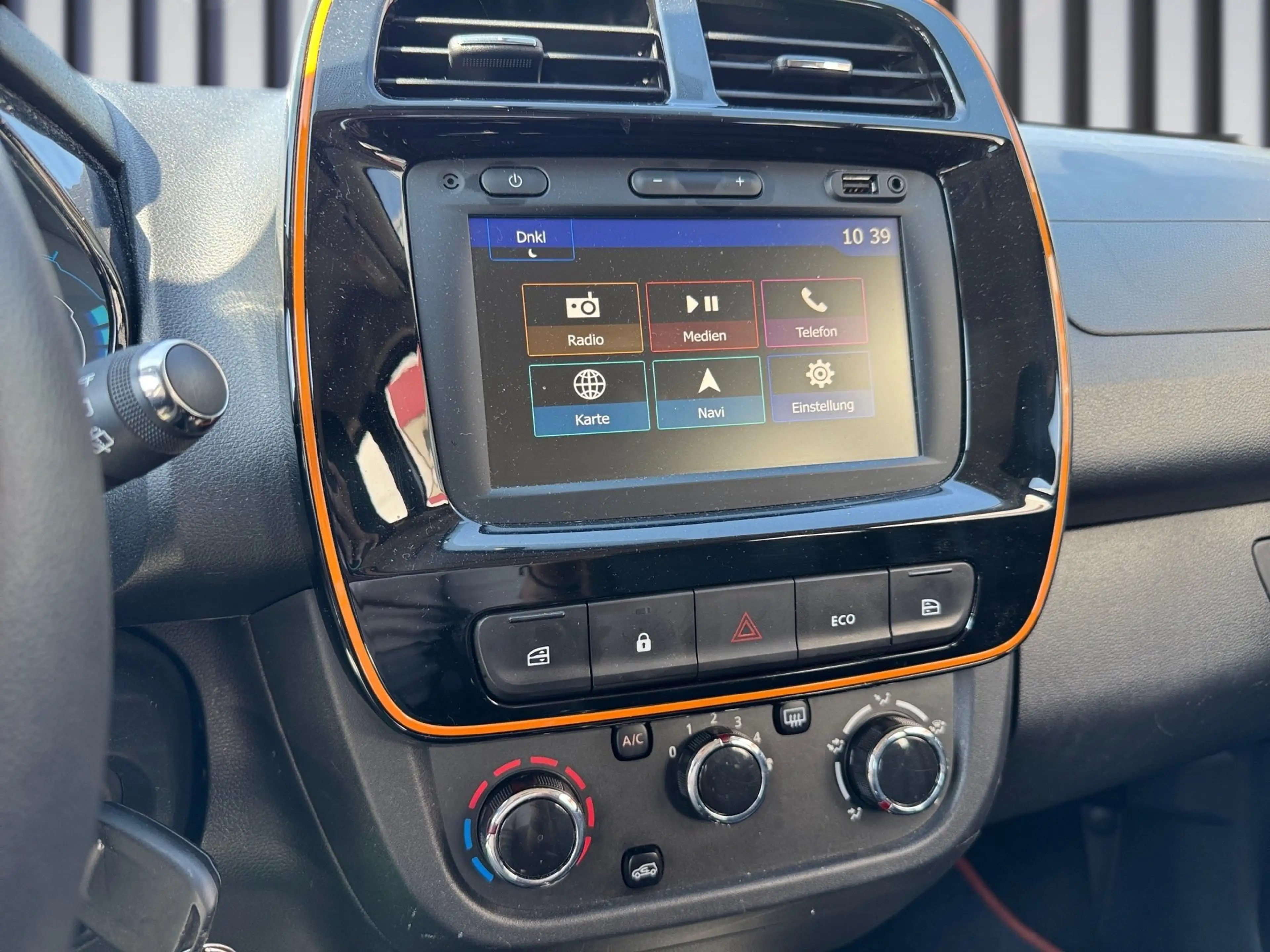 Dacia Spring Electric 45 Comfort Plus Navi+Kam.+PDC — photo 6