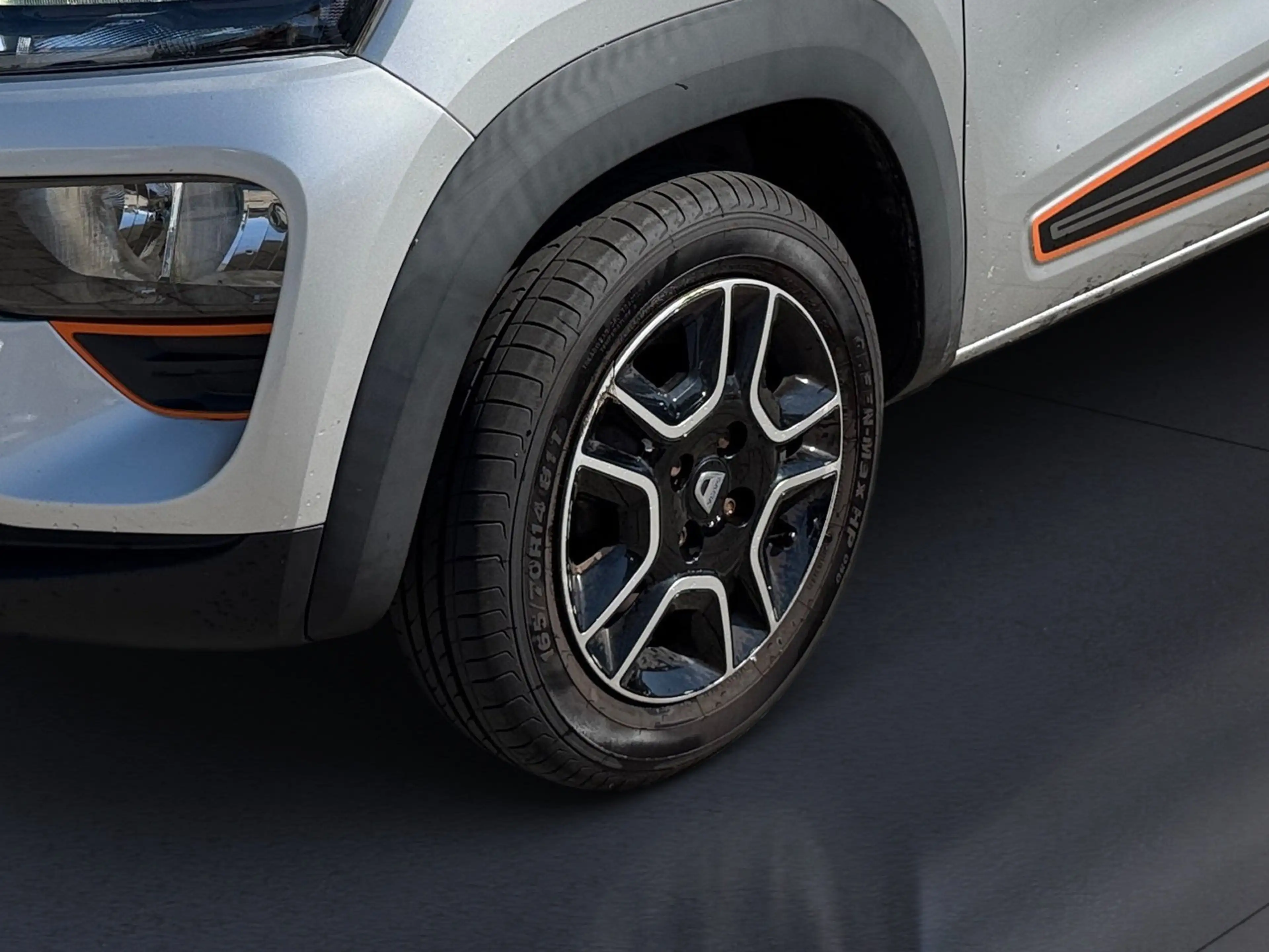 Dacia Spring Electric 45 Comfort Plus Navi+Kam.+PDC — photo 4