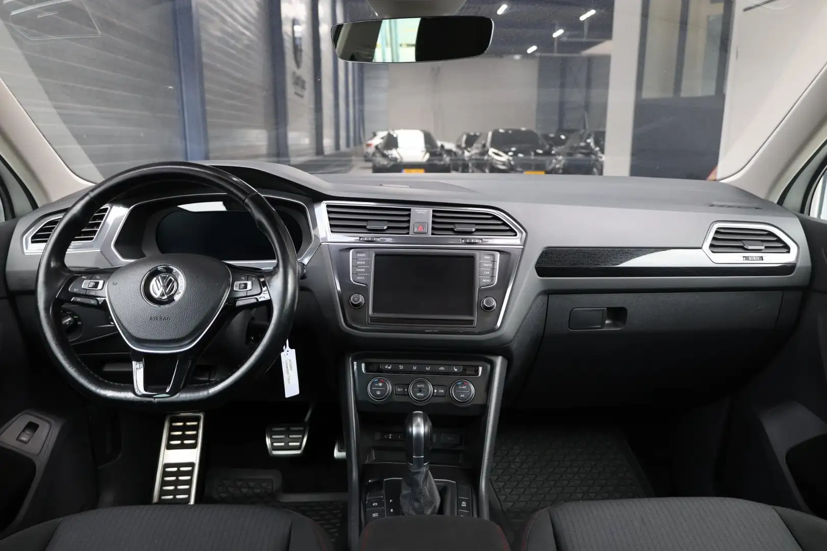 Volkswagen Tiguan 2.0 TSI 4Motion Sound R-line 180+PK LED/VIRTUAL/PA Blanc - 2