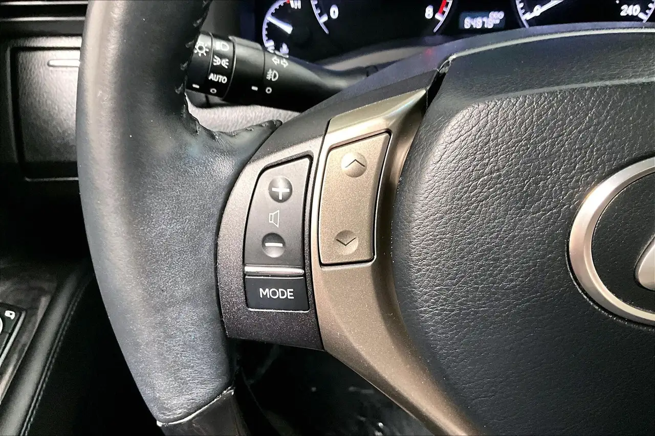 Lexus RX photo Lexus RX