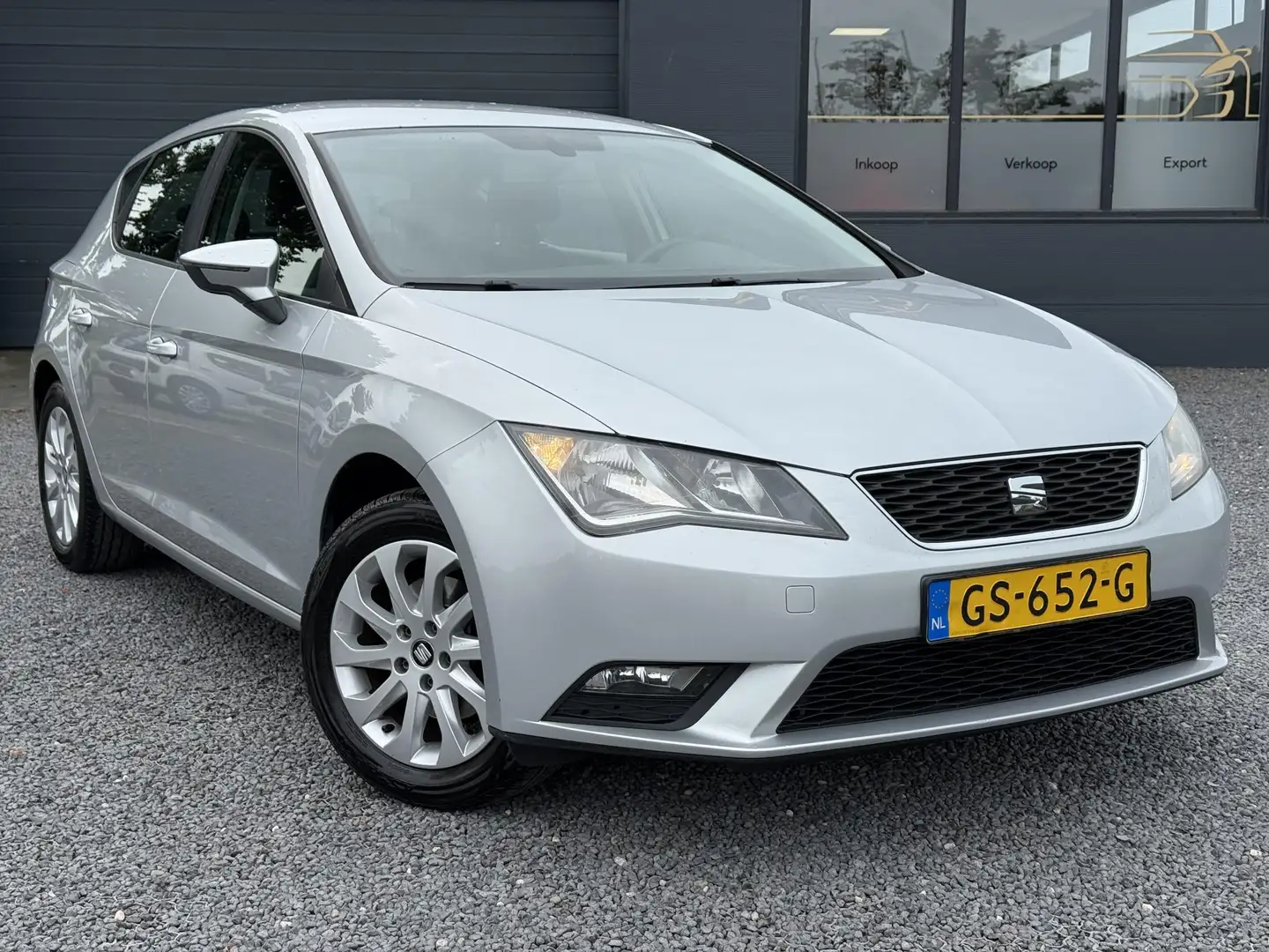 SEAT Leon 1.4 TSI Style 2e Eigenaar,Trekhaak,Clima,Cruise,6 Grijs - 2