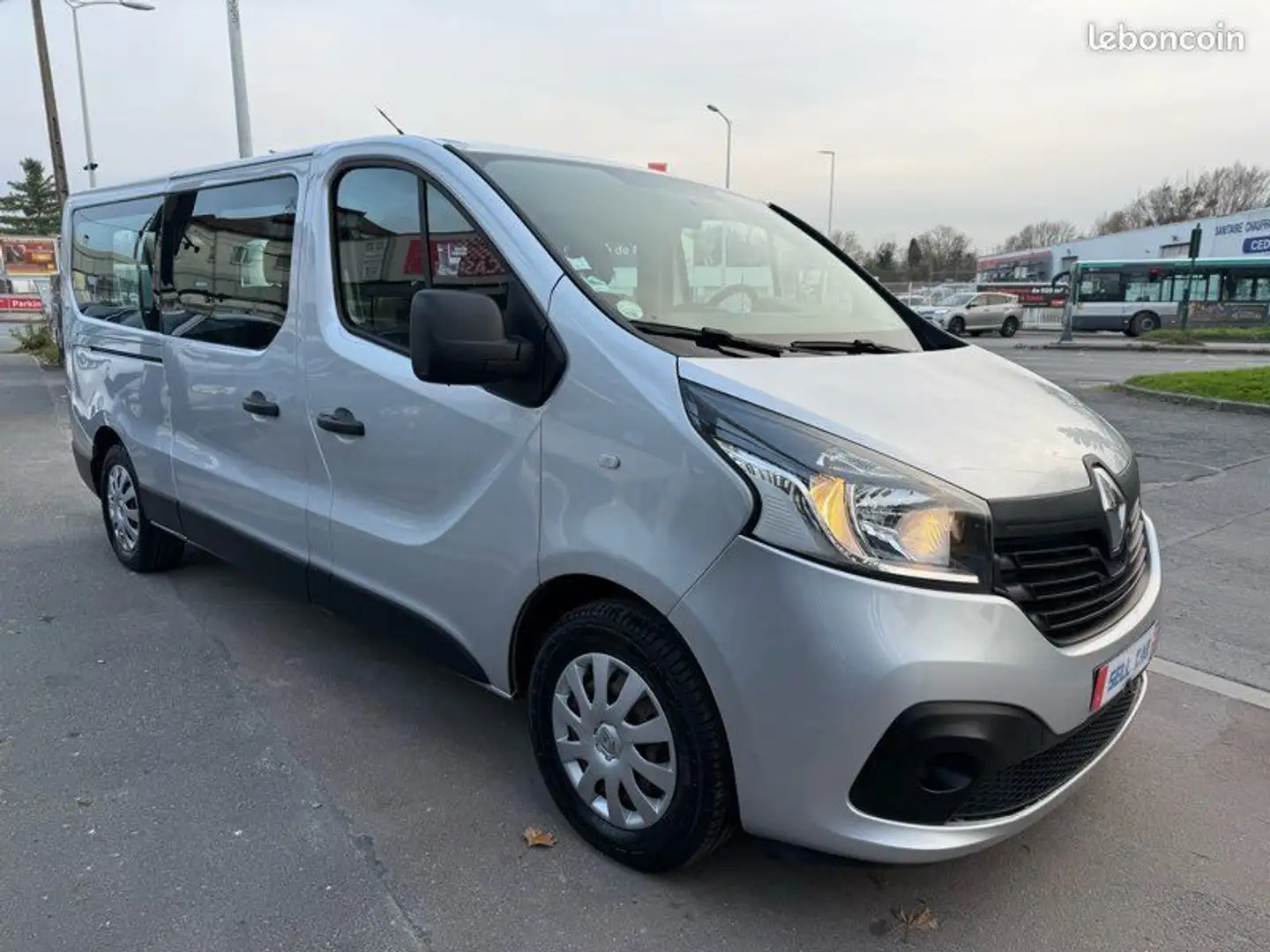 Renault Trafic Combi 1.6 dci 125 Life L2 9 PLACES Gris - 2