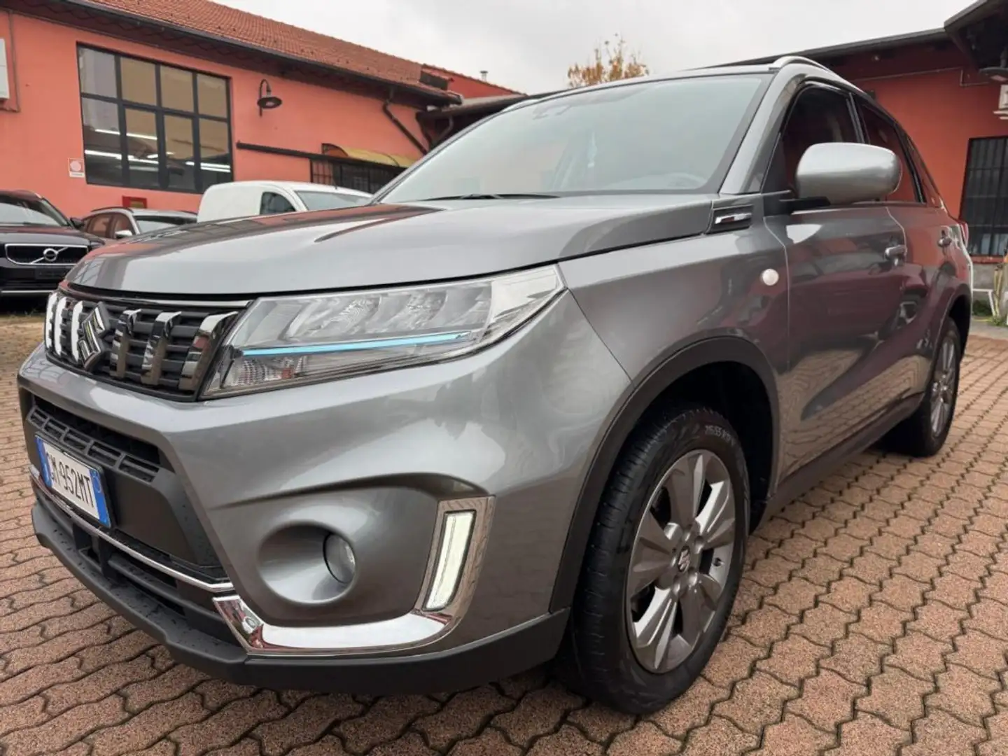 Suzuki Vitara 1.4 Hybrid Cool Gris - 1