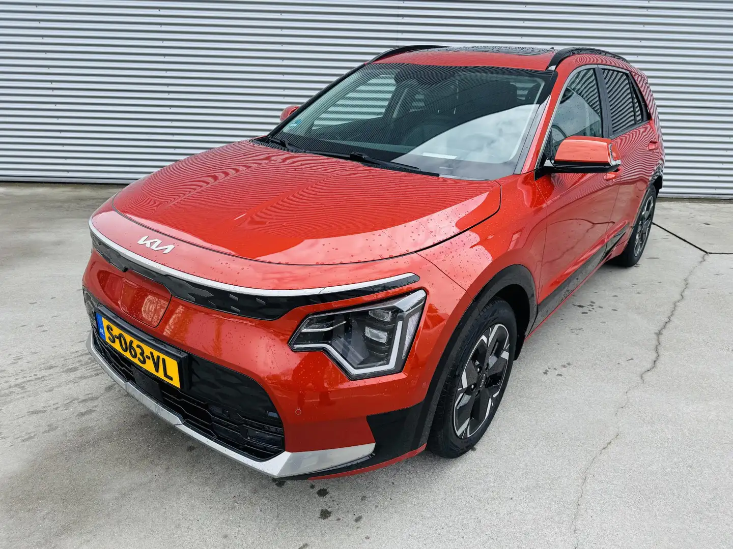 Kia e-Niro EV ExecutiveLine 64.8 kWh NW Geleverd & Onderhoude Oranje - 2